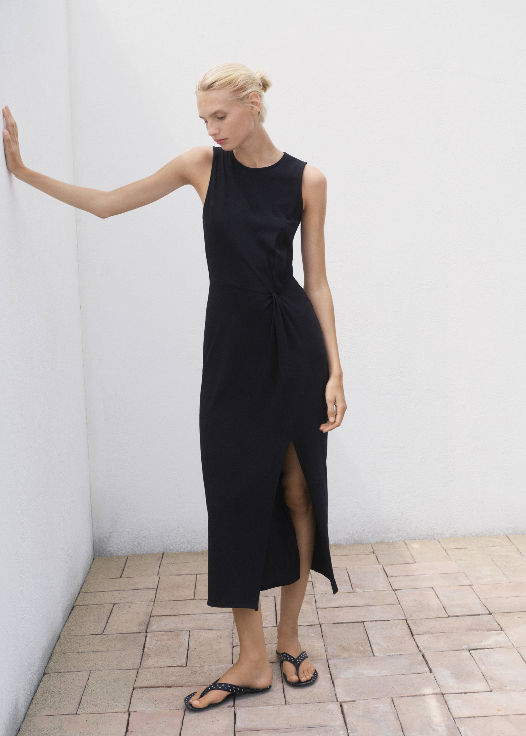 Robe midi en coton froncé - Plan général, Noir. Ref: 17022909-00.