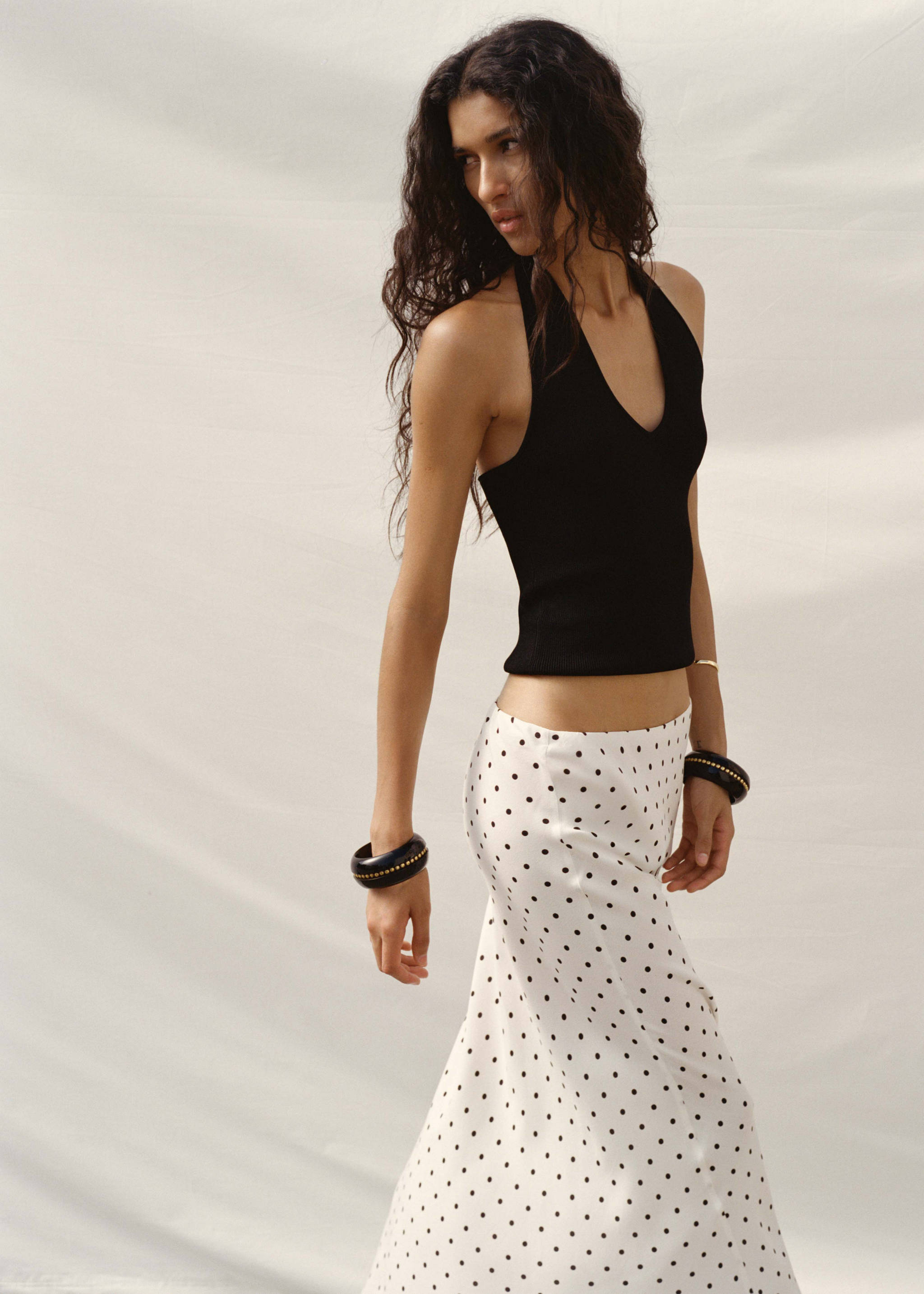 Long polka-dot skirt - Details of the article 7, Off White. Ref: 17022911-00.