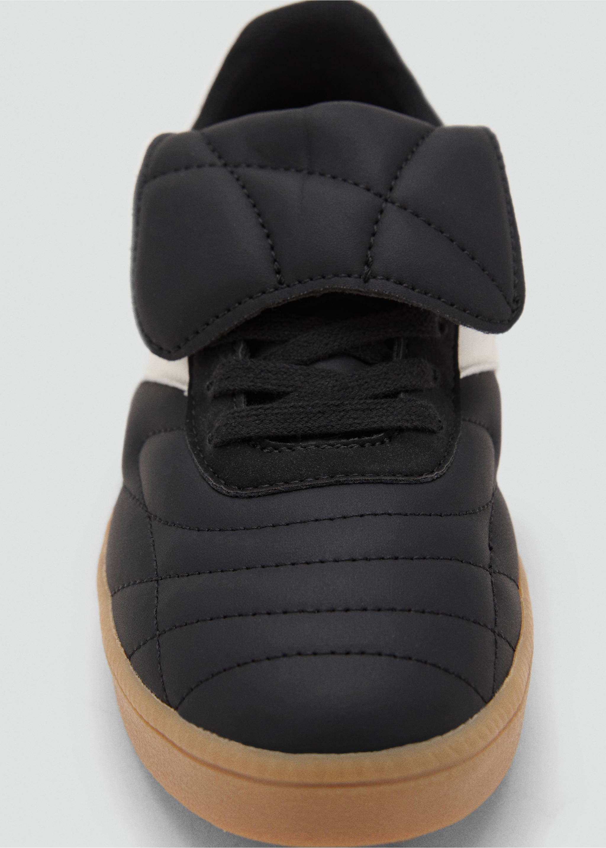 Trainers with folded tongue - Details of the article 2, Black. Ref: 17022918-00.