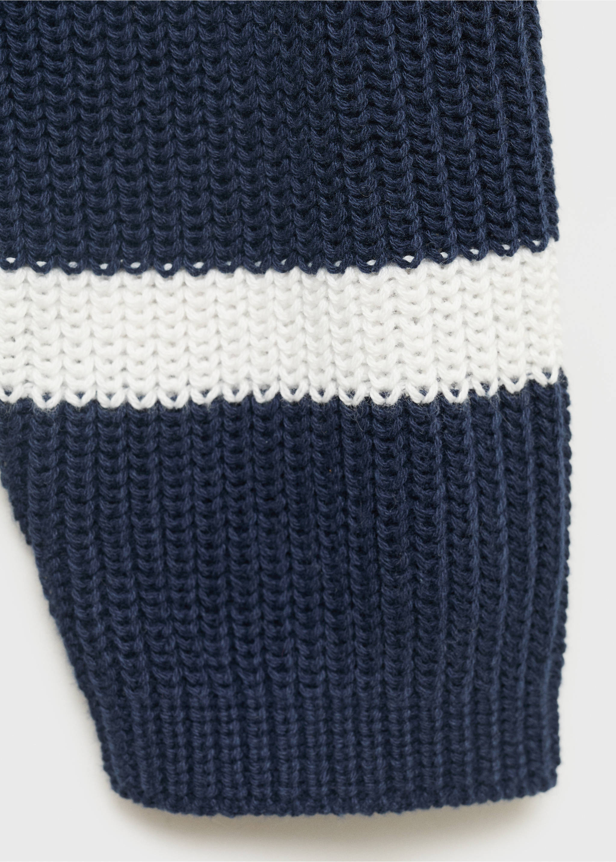 Knitted sweater with perkins neck - Details of the article 0, Navy. Ref: 17023281-00.