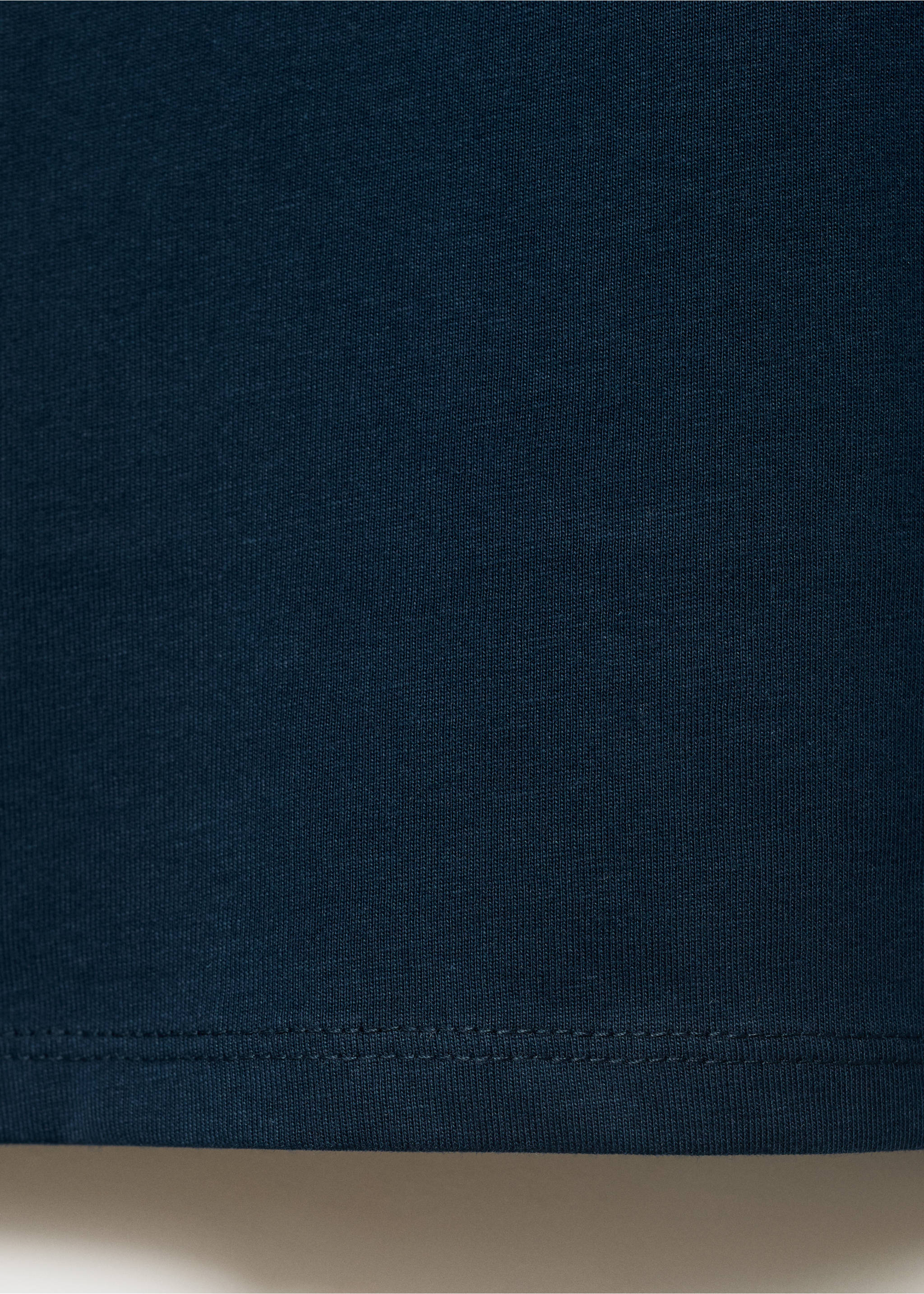 T-shirt with embroidered contrasting collar - Details of the article 0, Navy. Ref: 17023284-00.