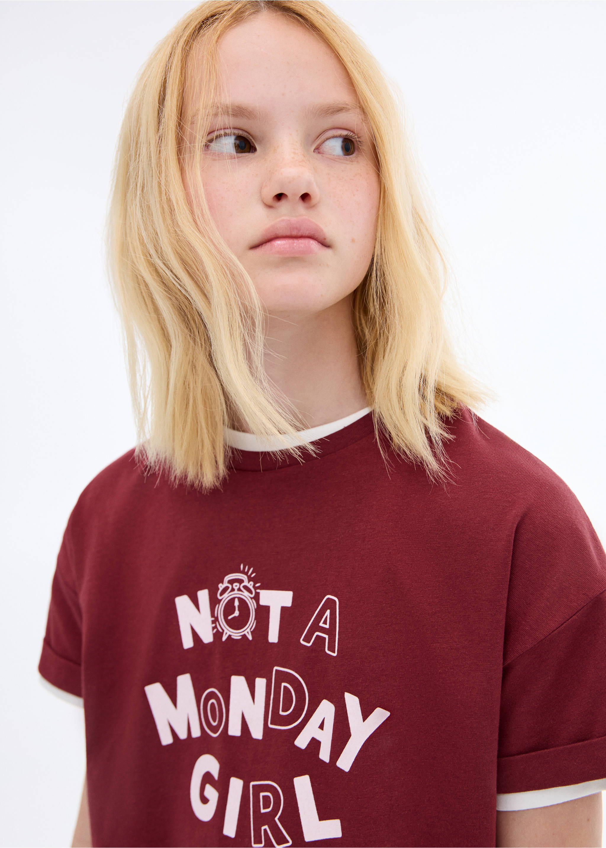 Short-sleeved printed t-shirt - Details of the article 1, Maroon. Ref: 17023296-00.