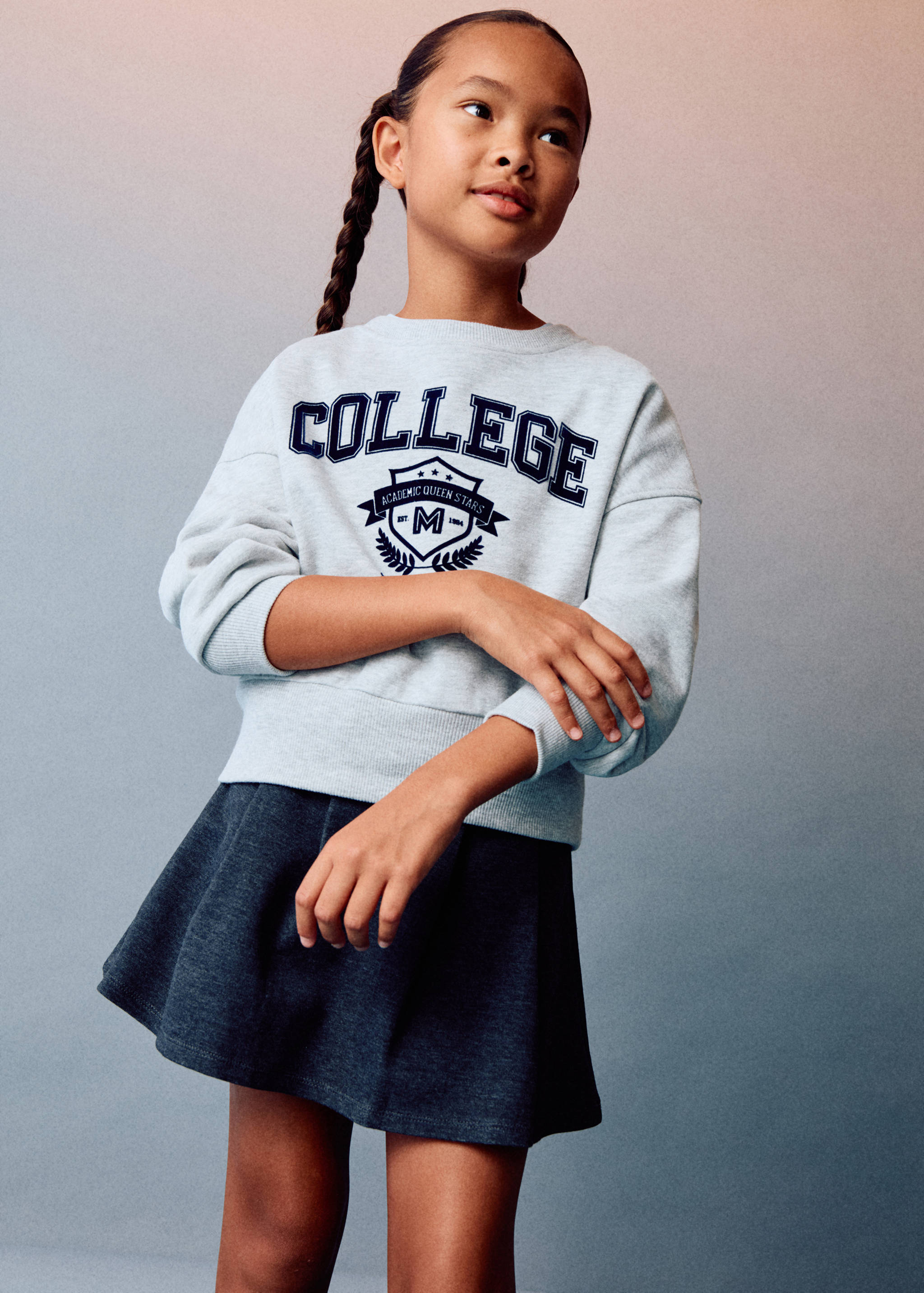 Schwarz-weißes College-Sweatshirt - Detail des Artikels 5
