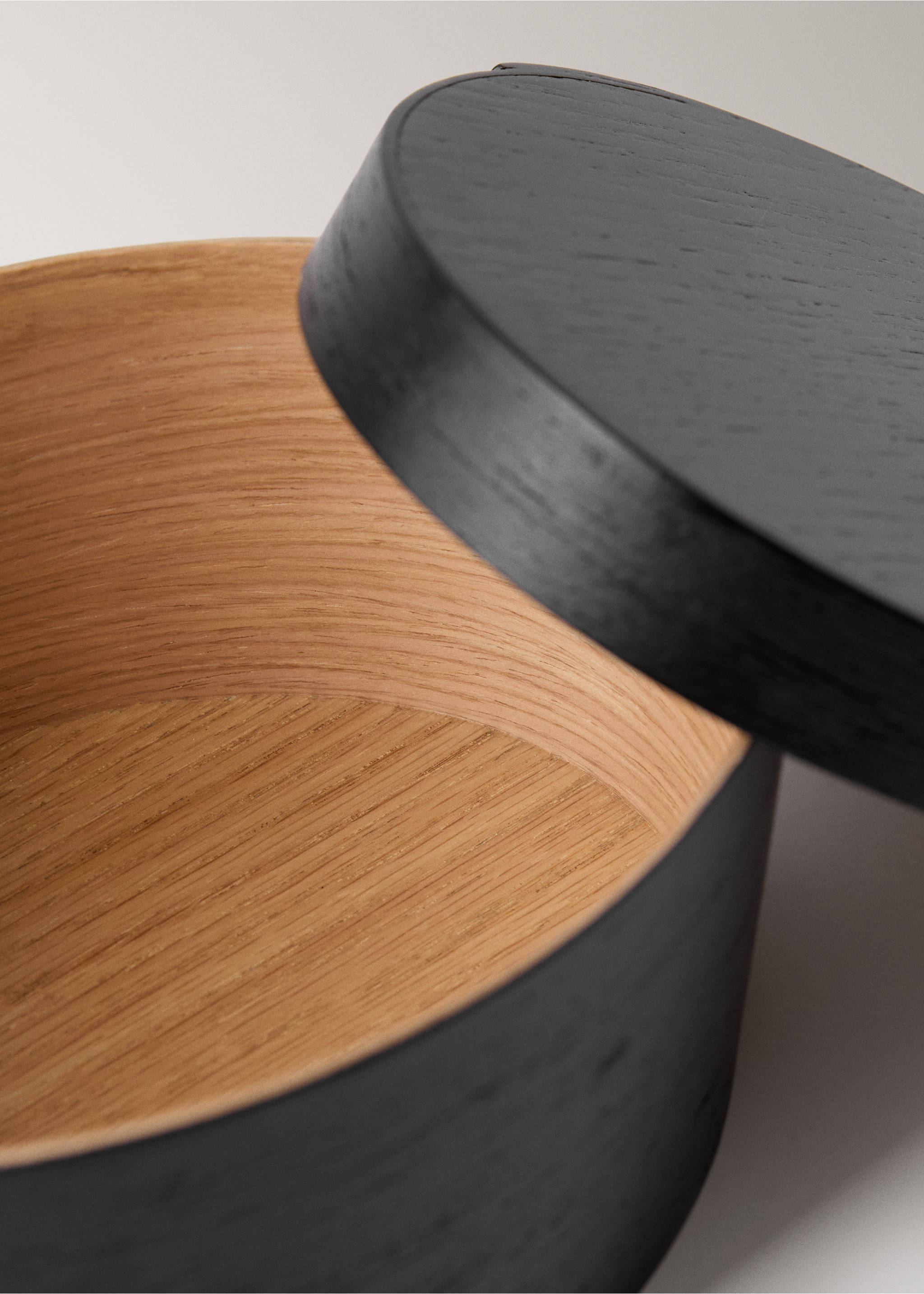 Kleine ovale Holzschachtel - Detail des Artikels 3, Schwarz. Ref: 17023315-00.
