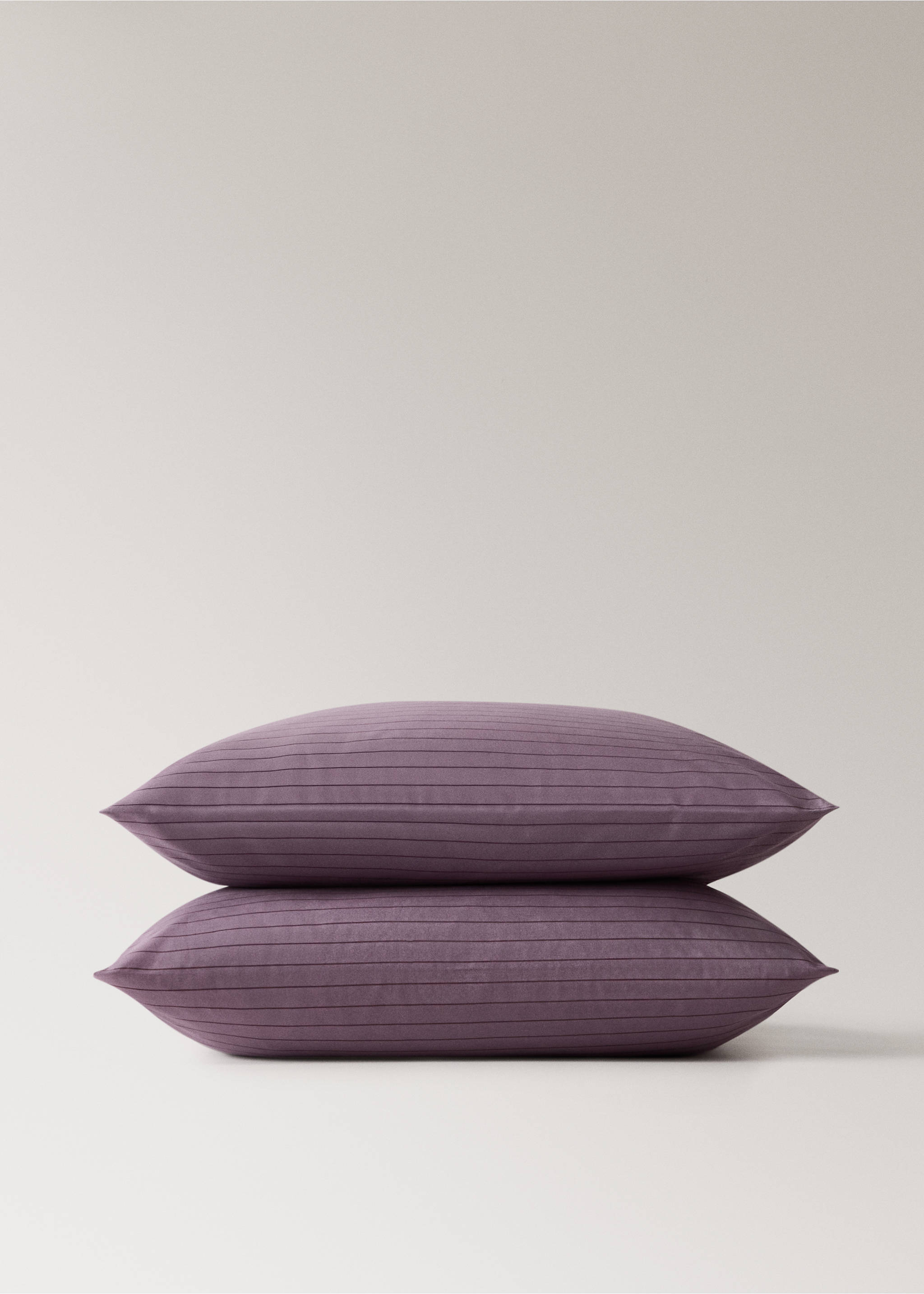 Two percale cotton striped pillowcases 60x60cm - Details of the article 1, Plum. Ref: 17023821-00.
