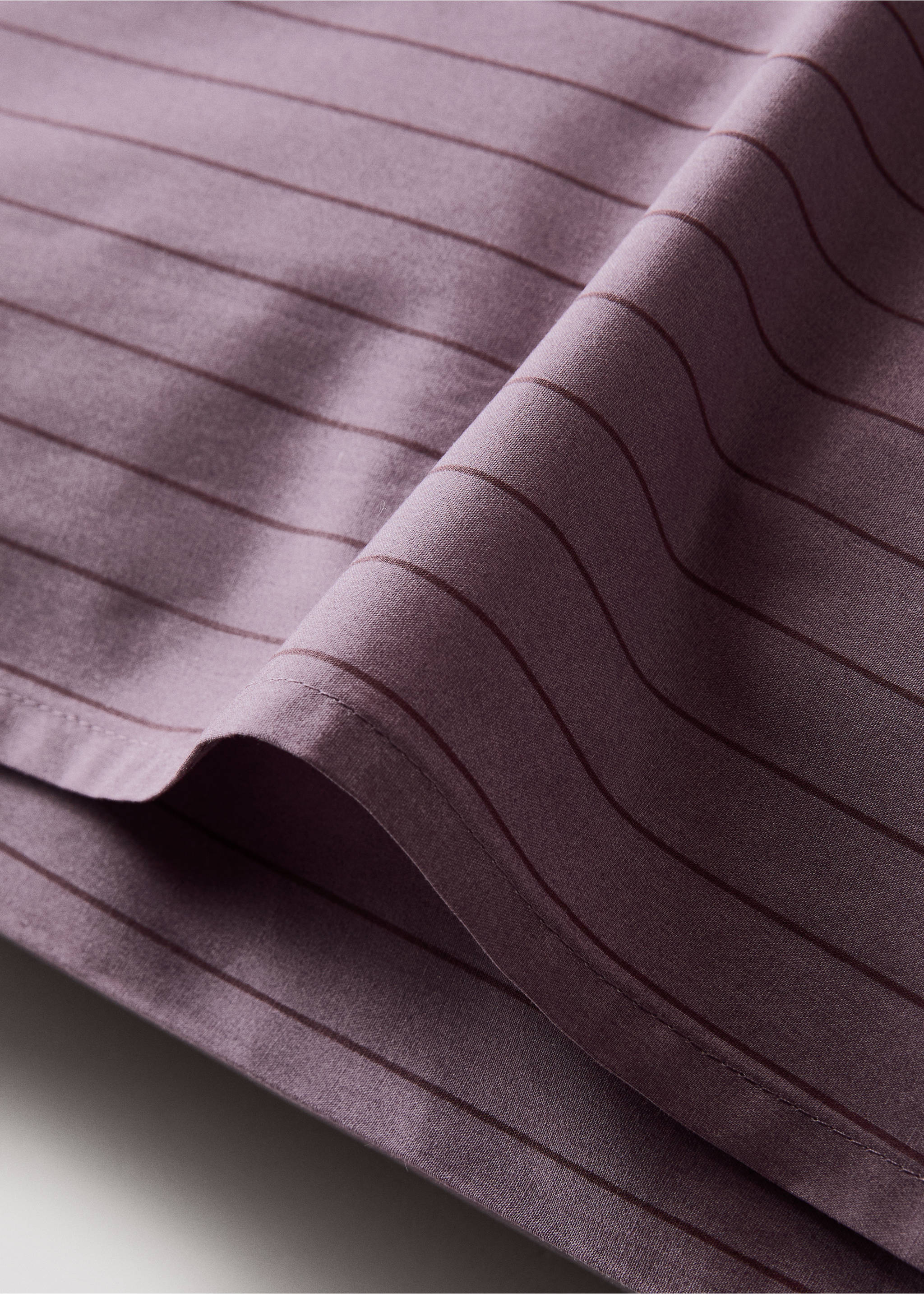Two percale cotton striped pillowcases 60x60cm - Details of the article 3, Plum. Ref: 17023821-00.