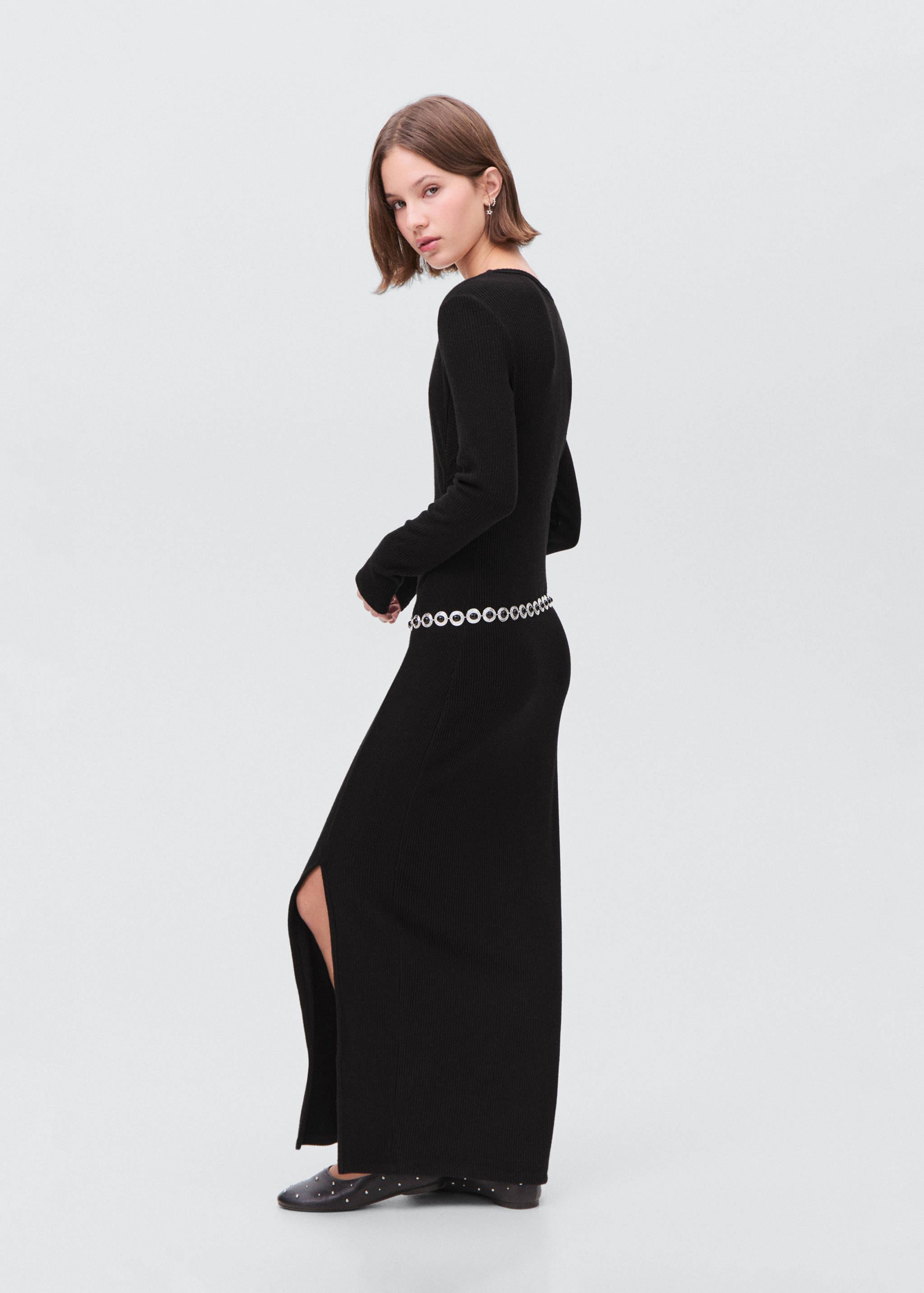 Langes Kleid mit Seitenschlitz - Rückseite des Artikels