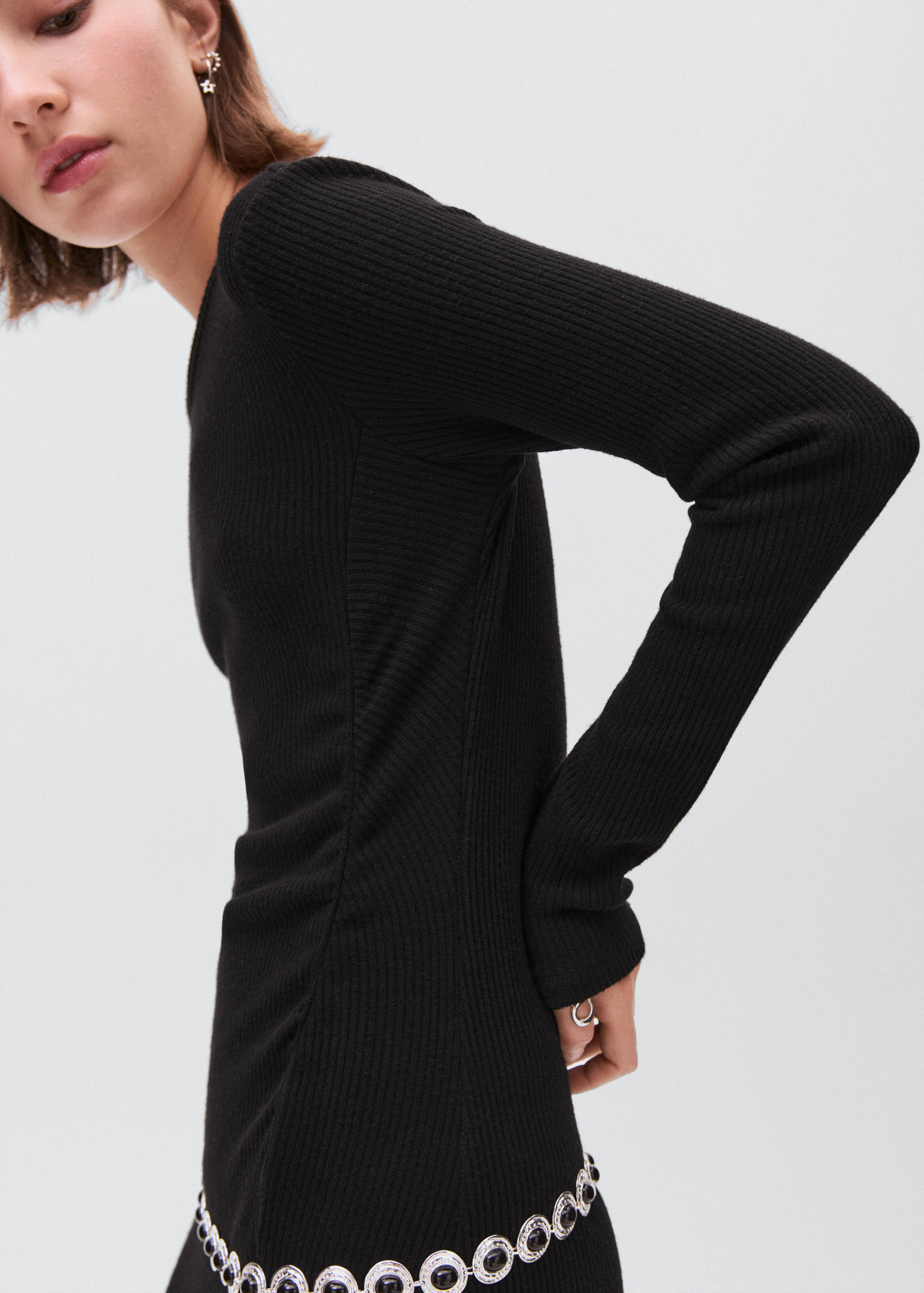 Langes Kleid mit Seitenschlitz - Detail des Artikels 2