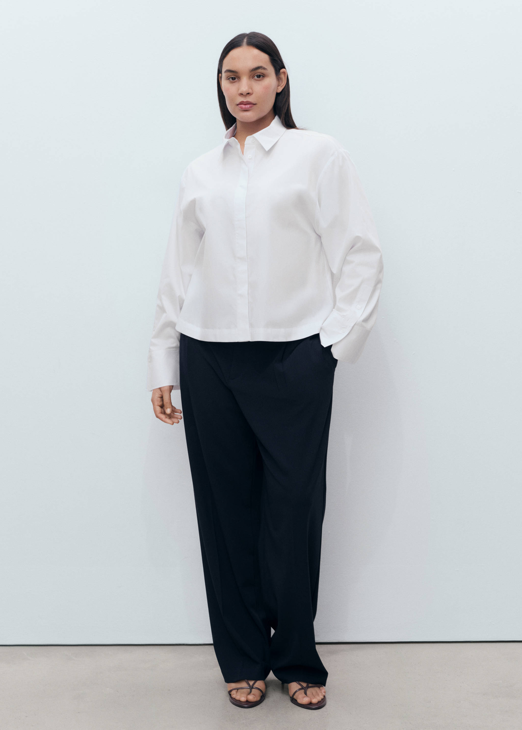 Cropped poplin shirt - Details of the article 3