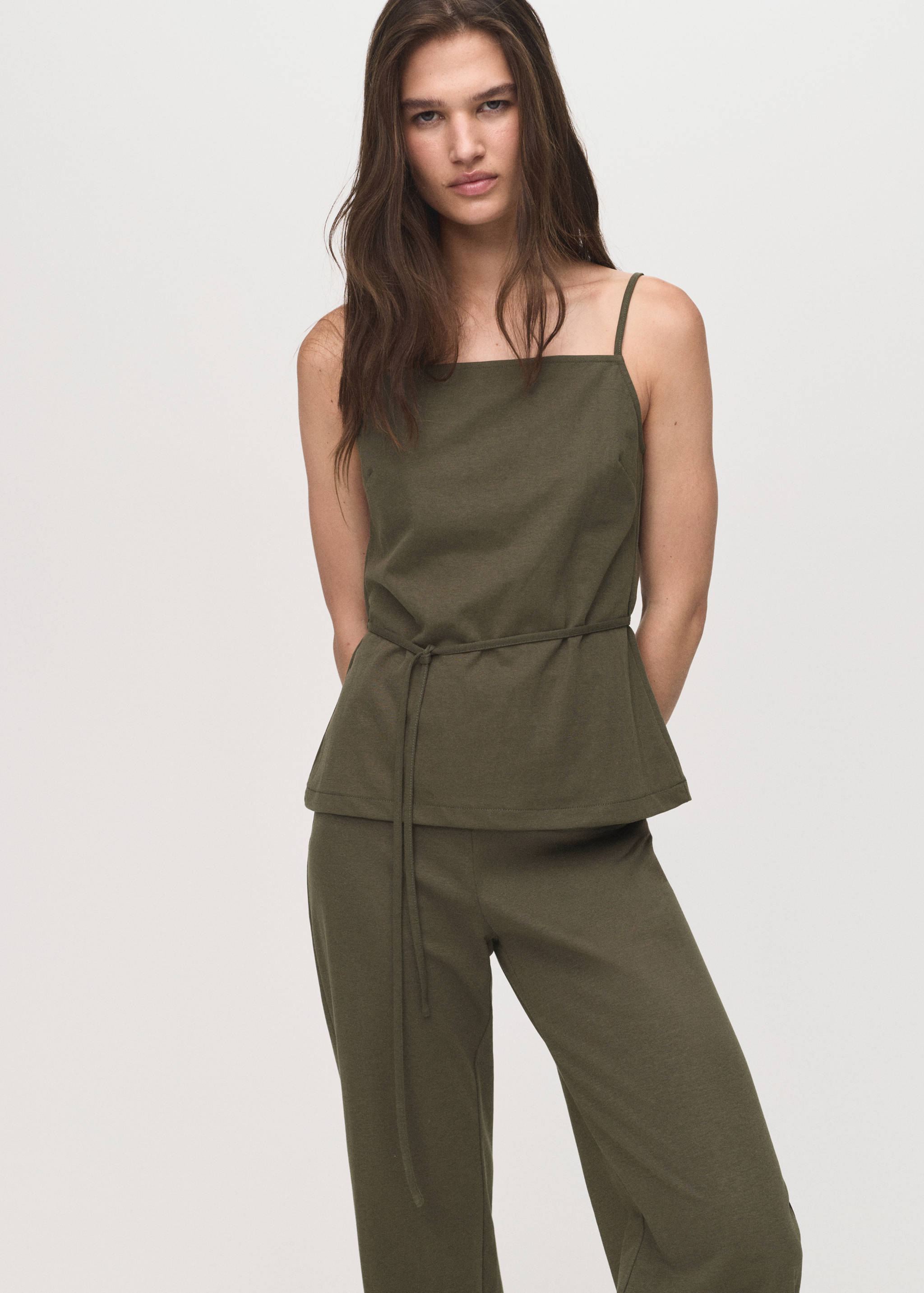 Straight-fit trousers with elastic waist - Details of the article 2