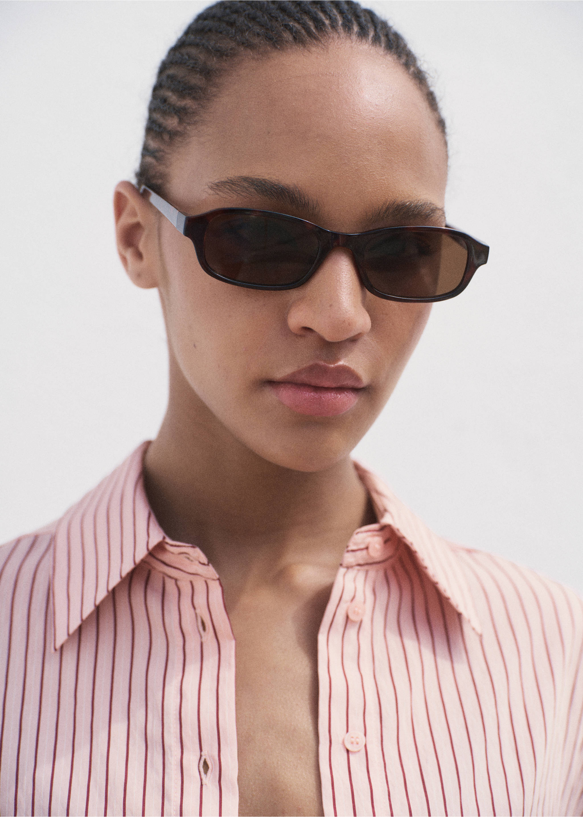 Oversize striped shirt - Details of the article 1, Pink. Ref: 17024094-00.
