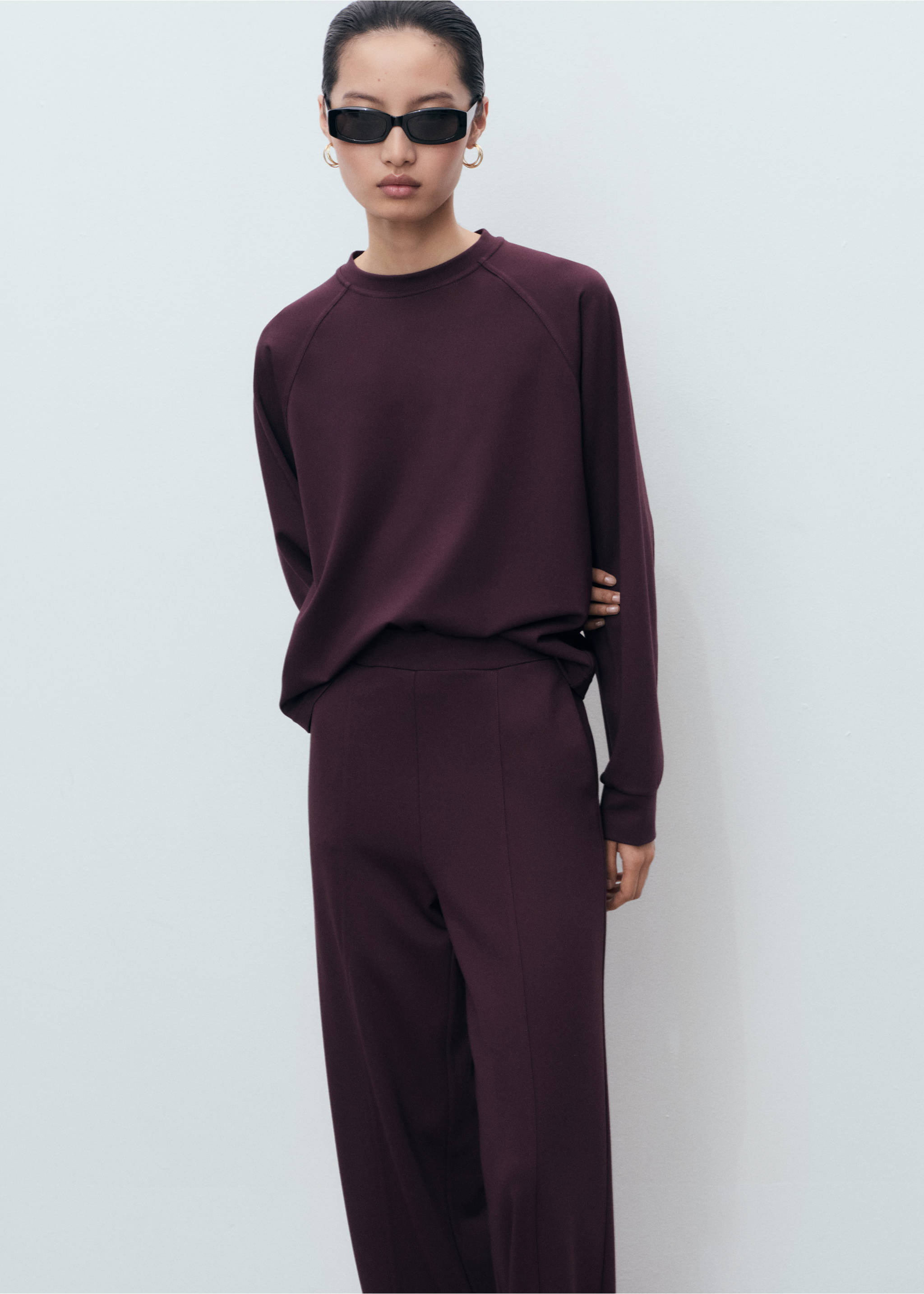 Jogger Pants mit Gummibund - Detail des Artikels 2, Bordeaux. Ref: 17024098-00.