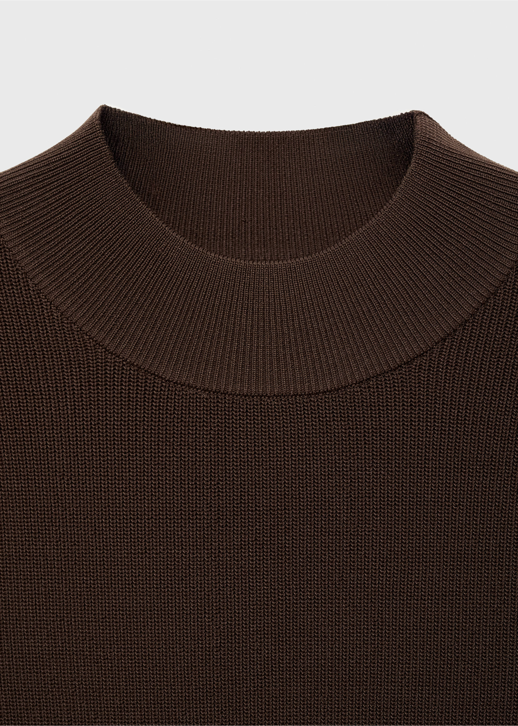 Perkins-neck knitted dress - Details of the article 8, Chocolate. Ref: 17024099-00.