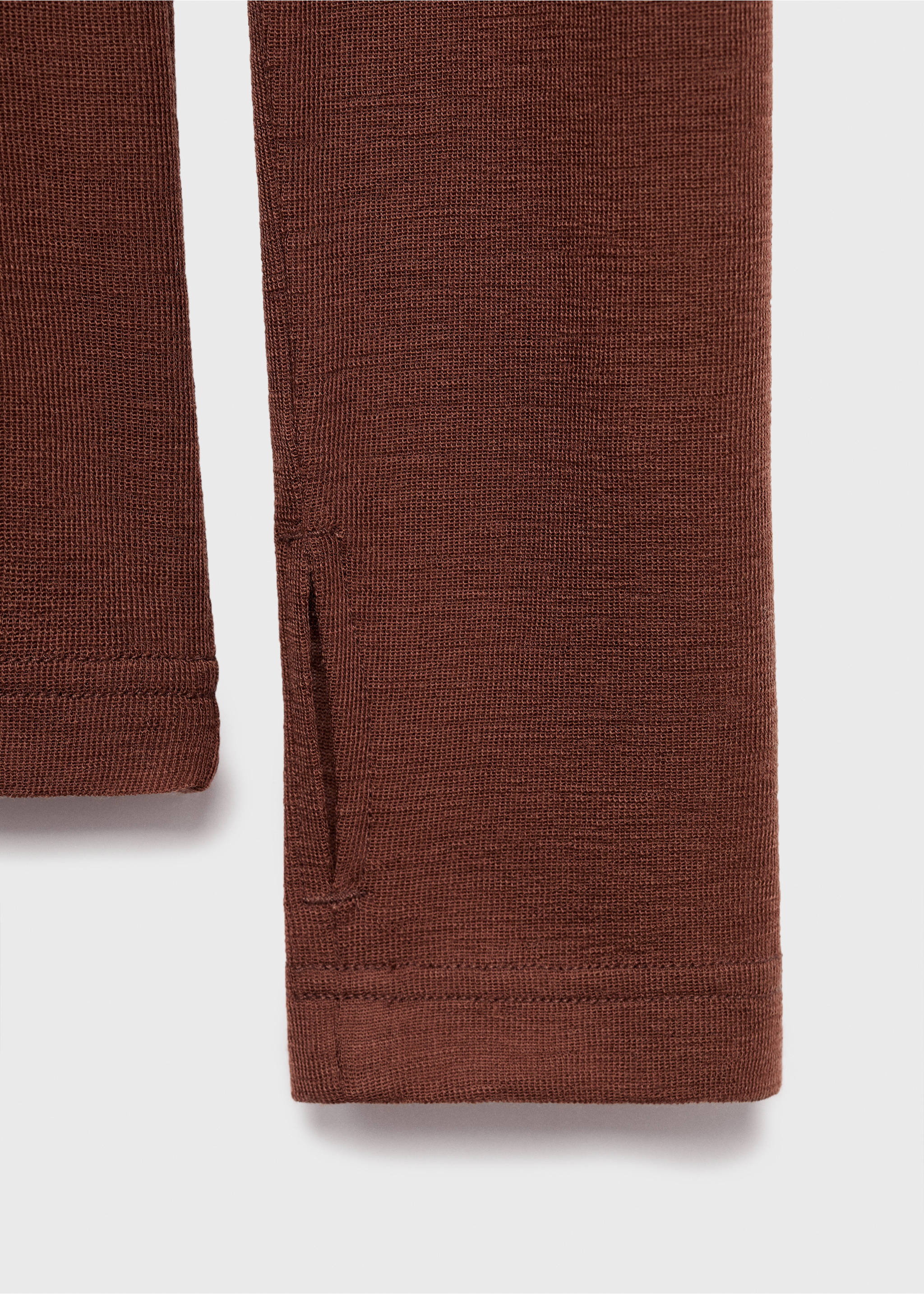 Wollen T-shirt met capuchon - Detail van het artikel 0, Bruin. Ref: 17024106-00.