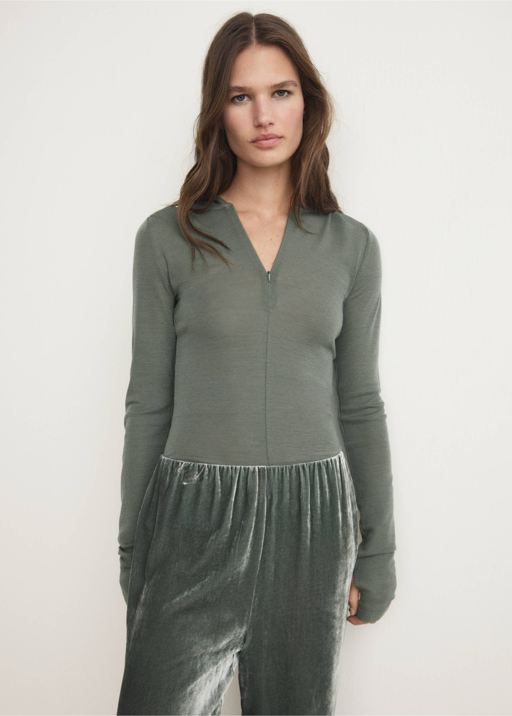 T-shirt laine capuche - Plan moyen, Vert. Ref: 17024106-00.