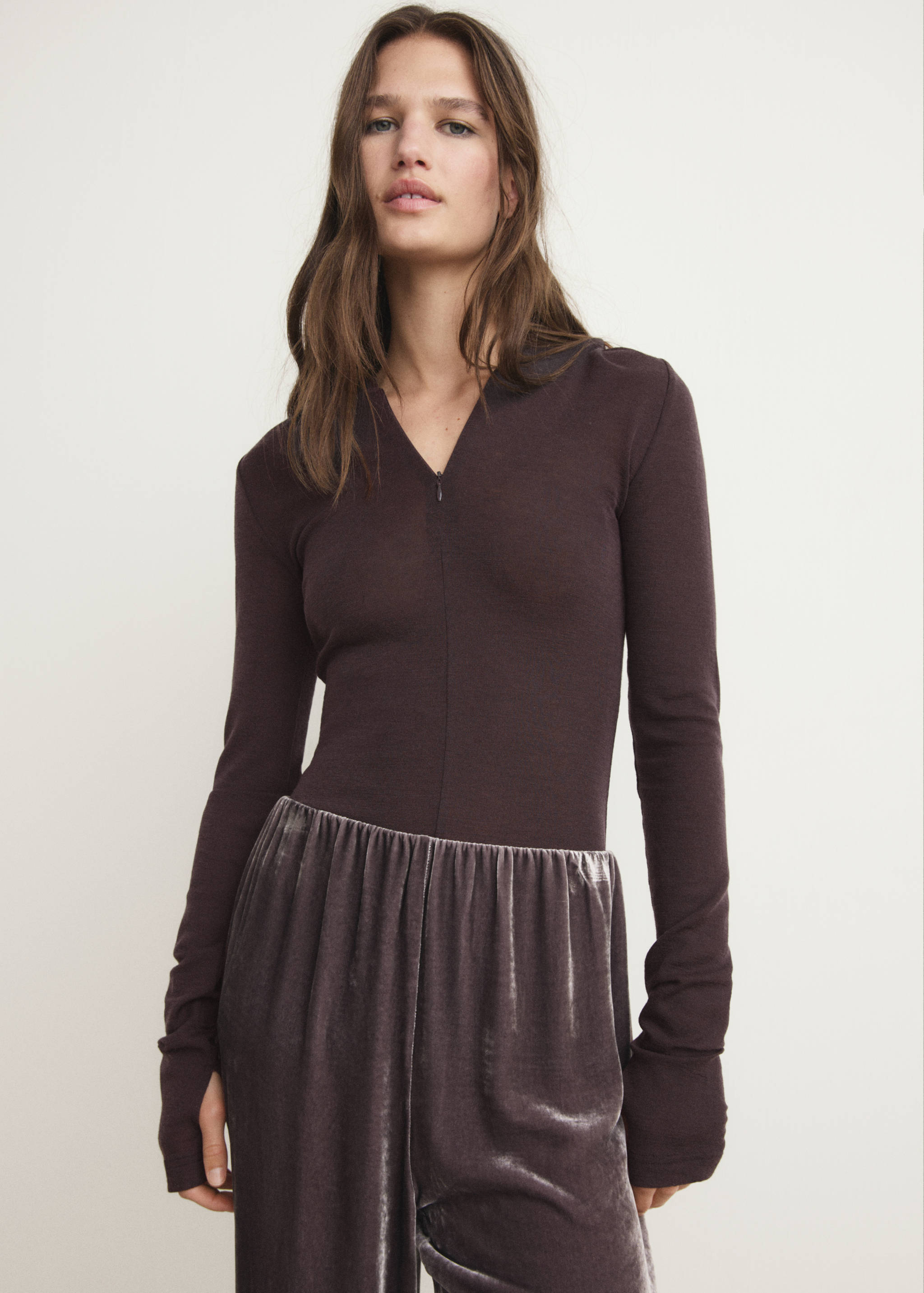 T-shirt laine capuche - Plan moyen