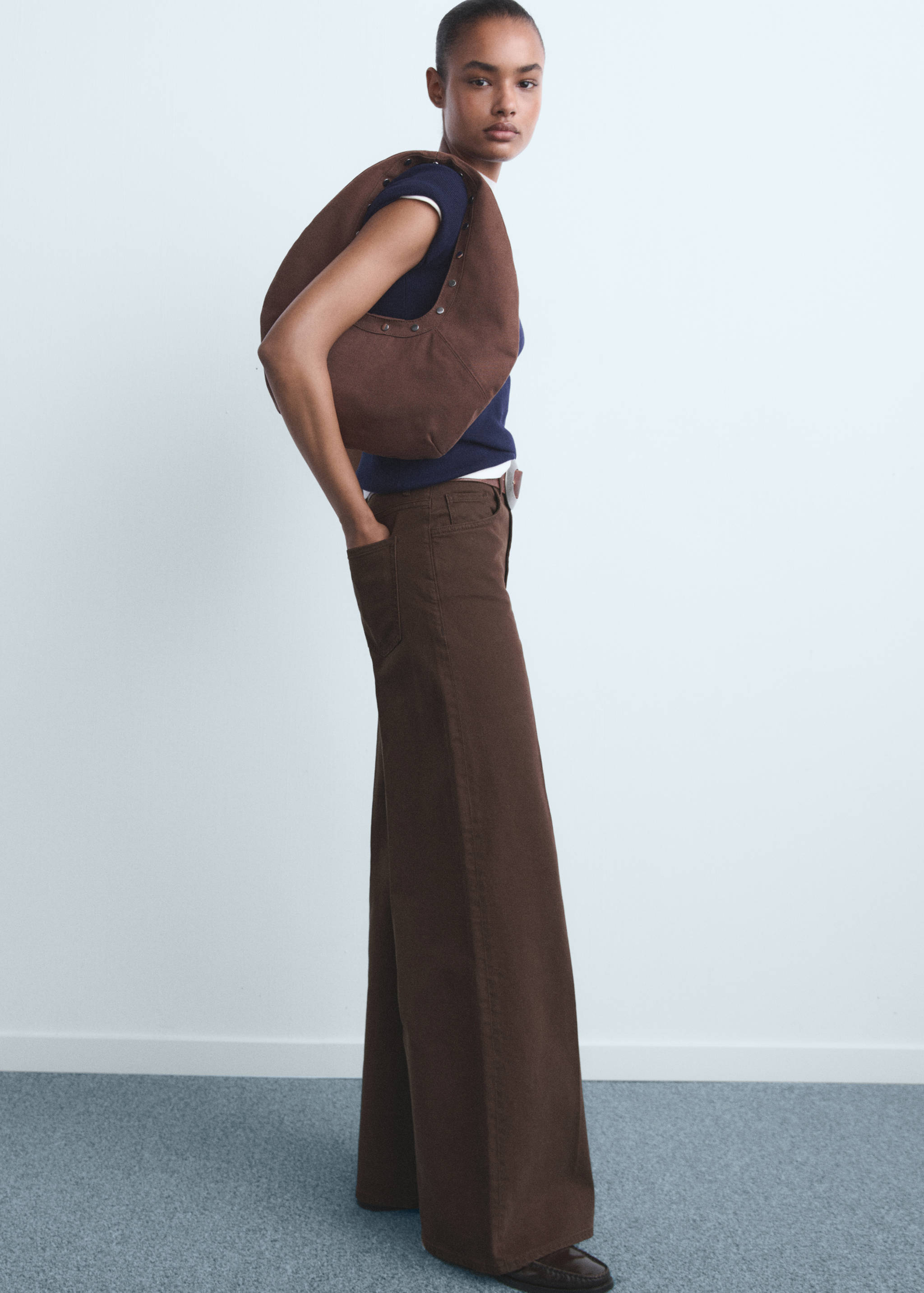 High-waisted wideleg jeans - Details of the article 2