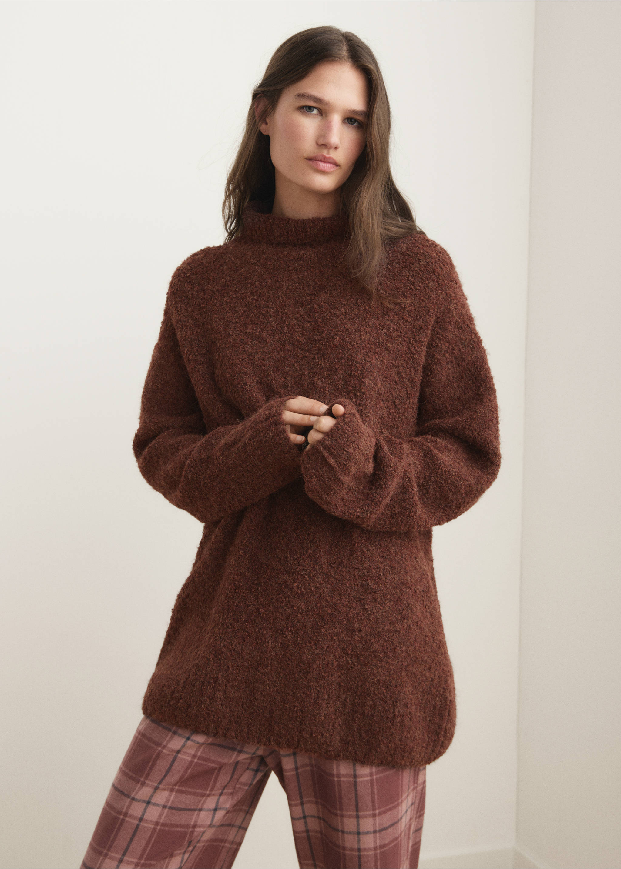 Bouclé turtleneck sweater - Medium plane, Cognac. Ref: 17024109-00.