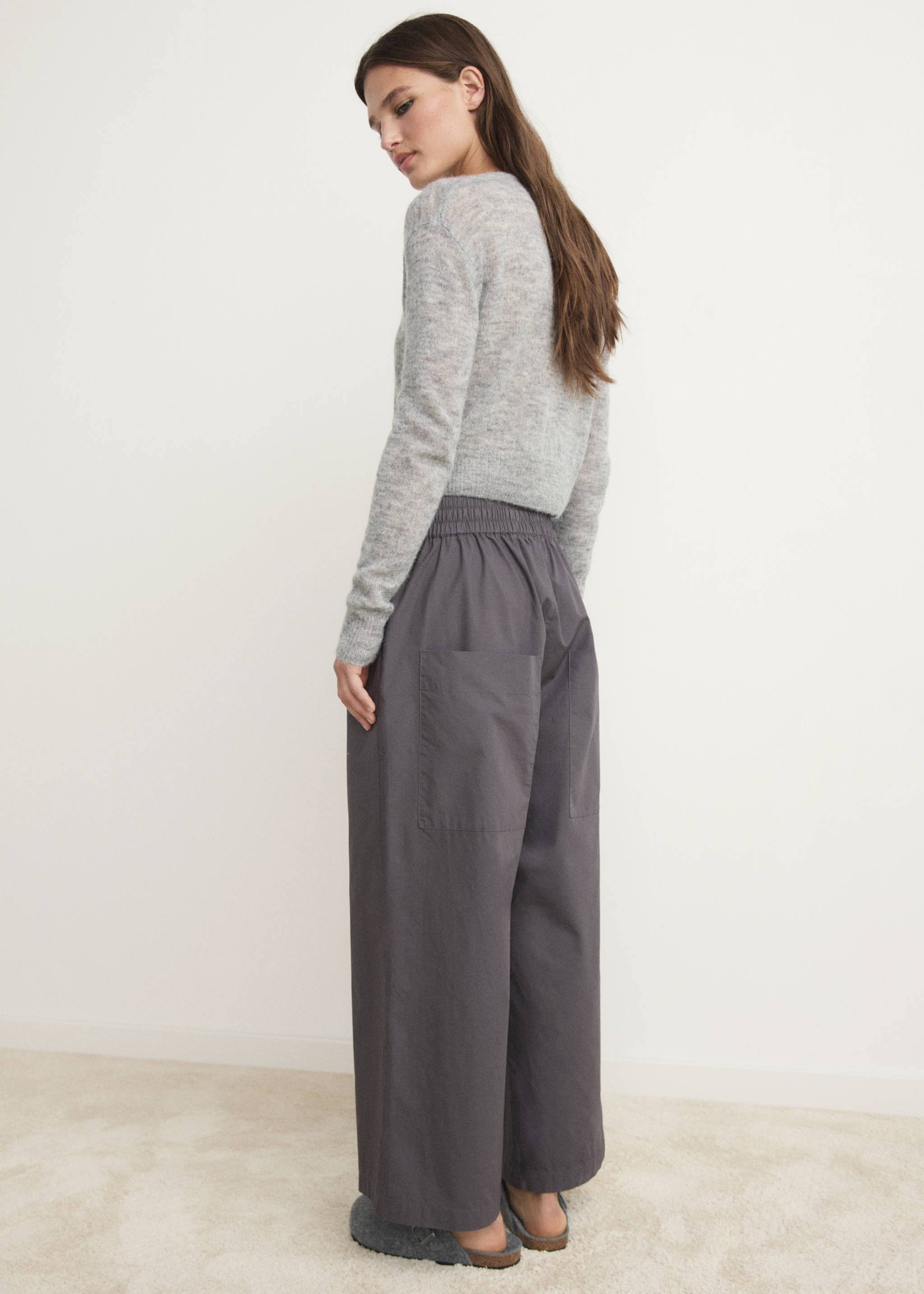 Cotton cropped trousers with pockets - Reverse of the article