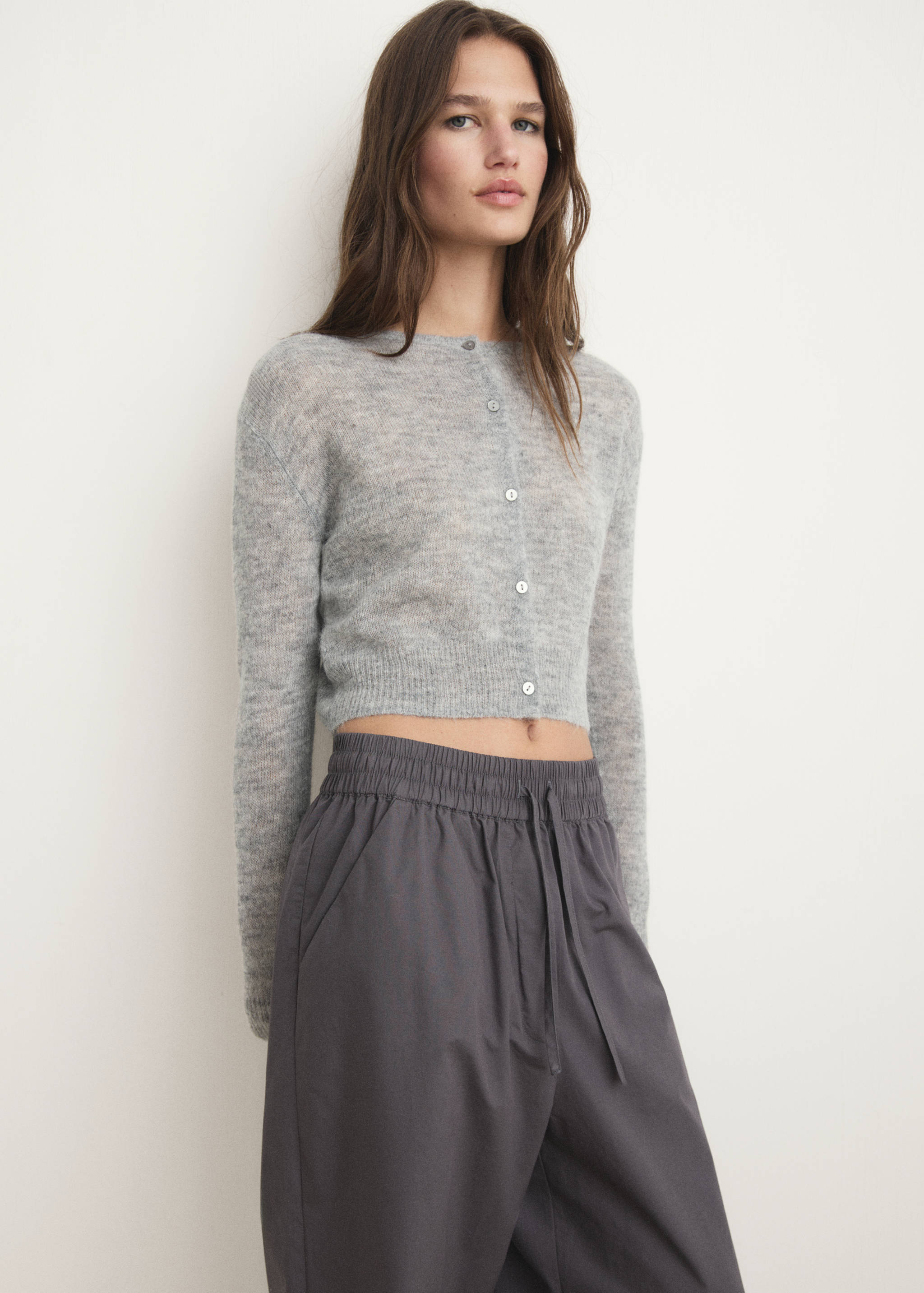 Cotton cropped trousers with pockets - Details of the article 1