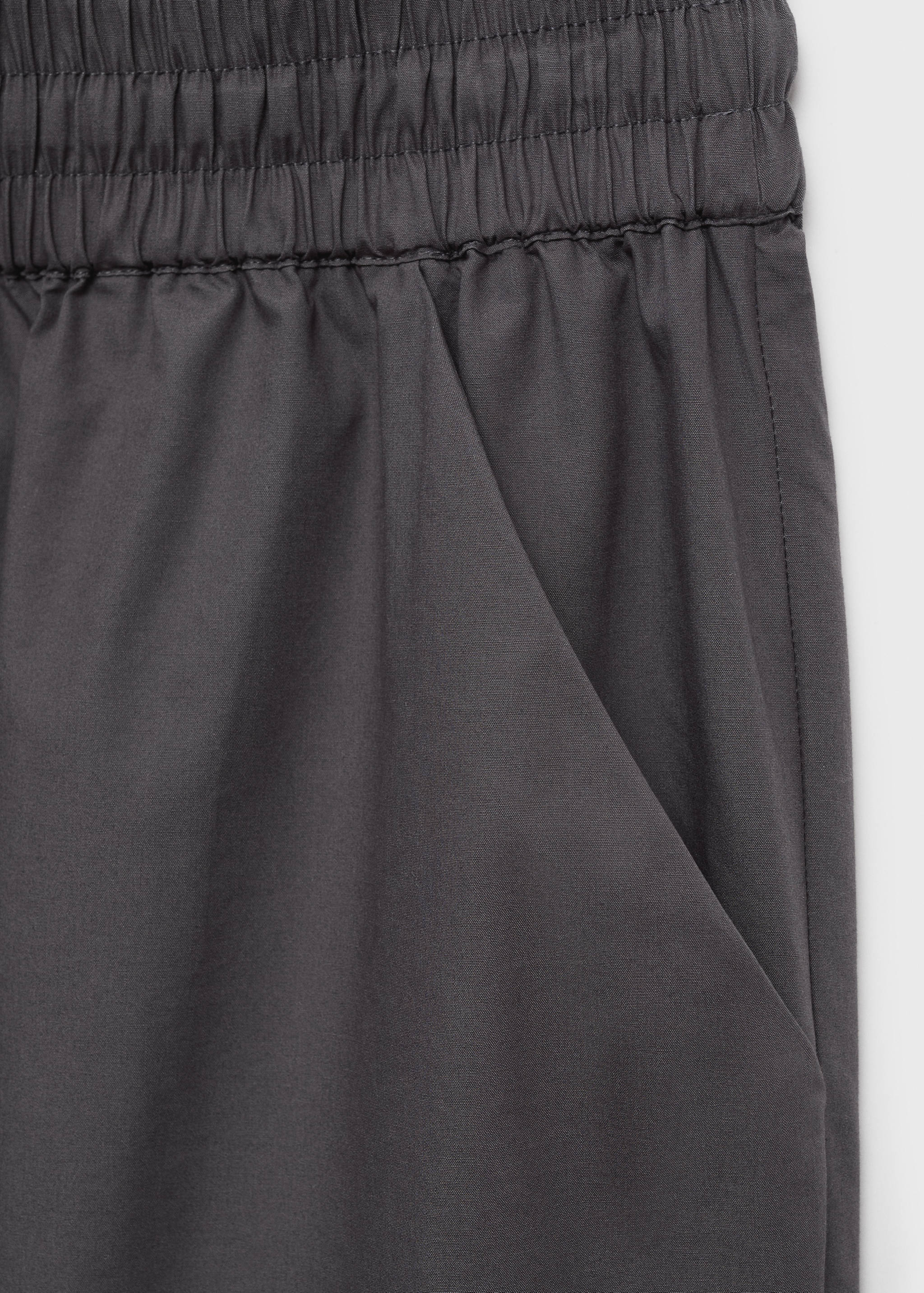 Cotton cropped trousers with pockets - Details of the article 8