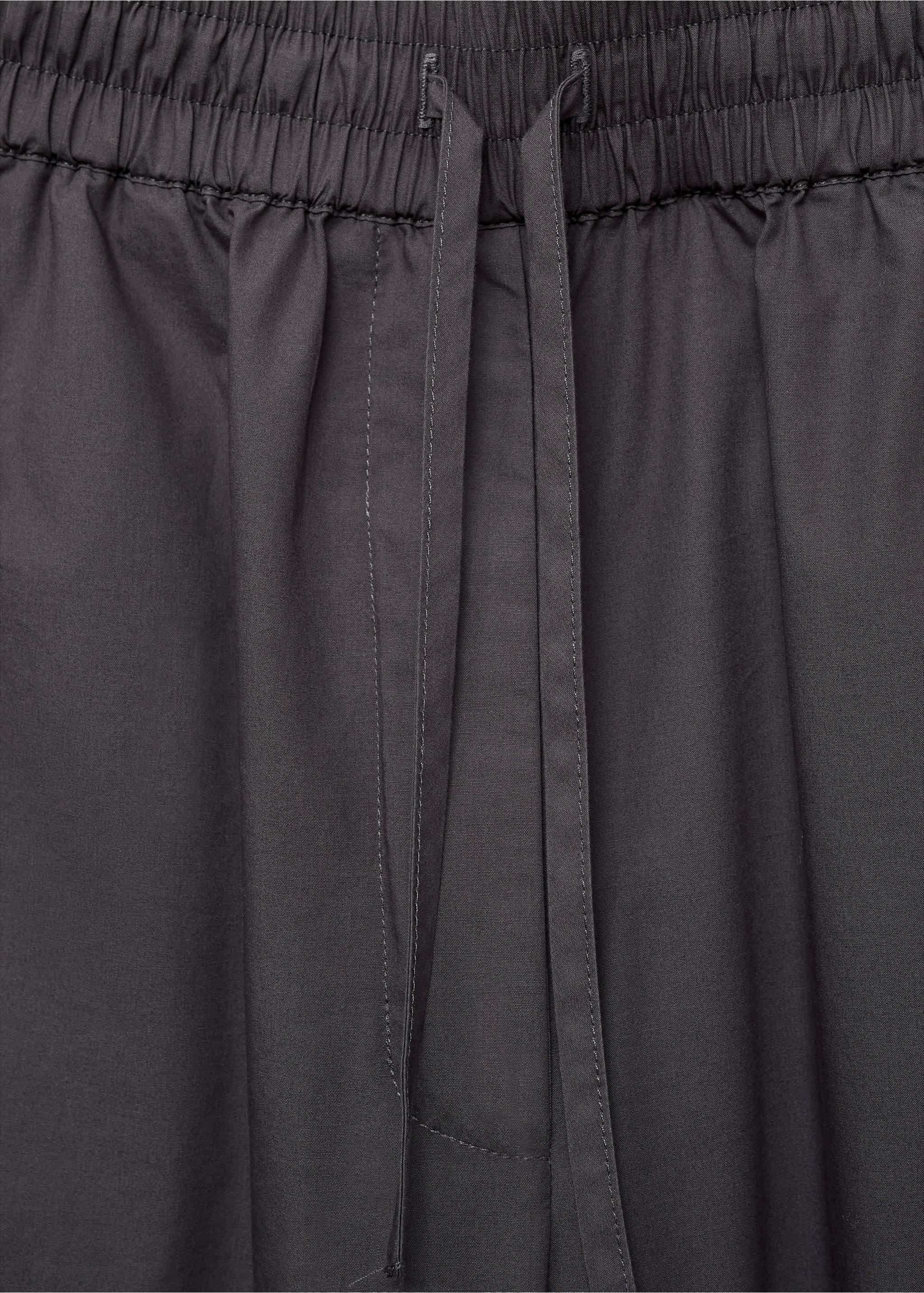 Pantalons cotó crop butxaques - Detall de l'article 0, Gris antracita. Ref: 17024110-00.