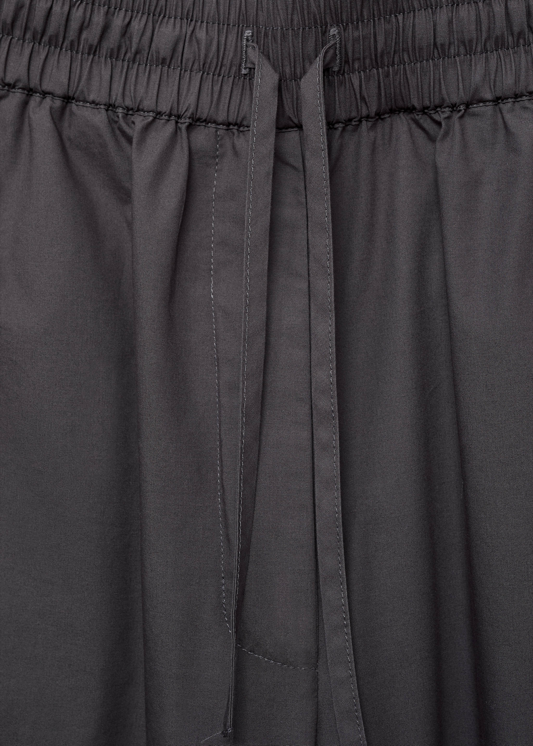Cotton cropped trousers with pockets - Details of the article 0