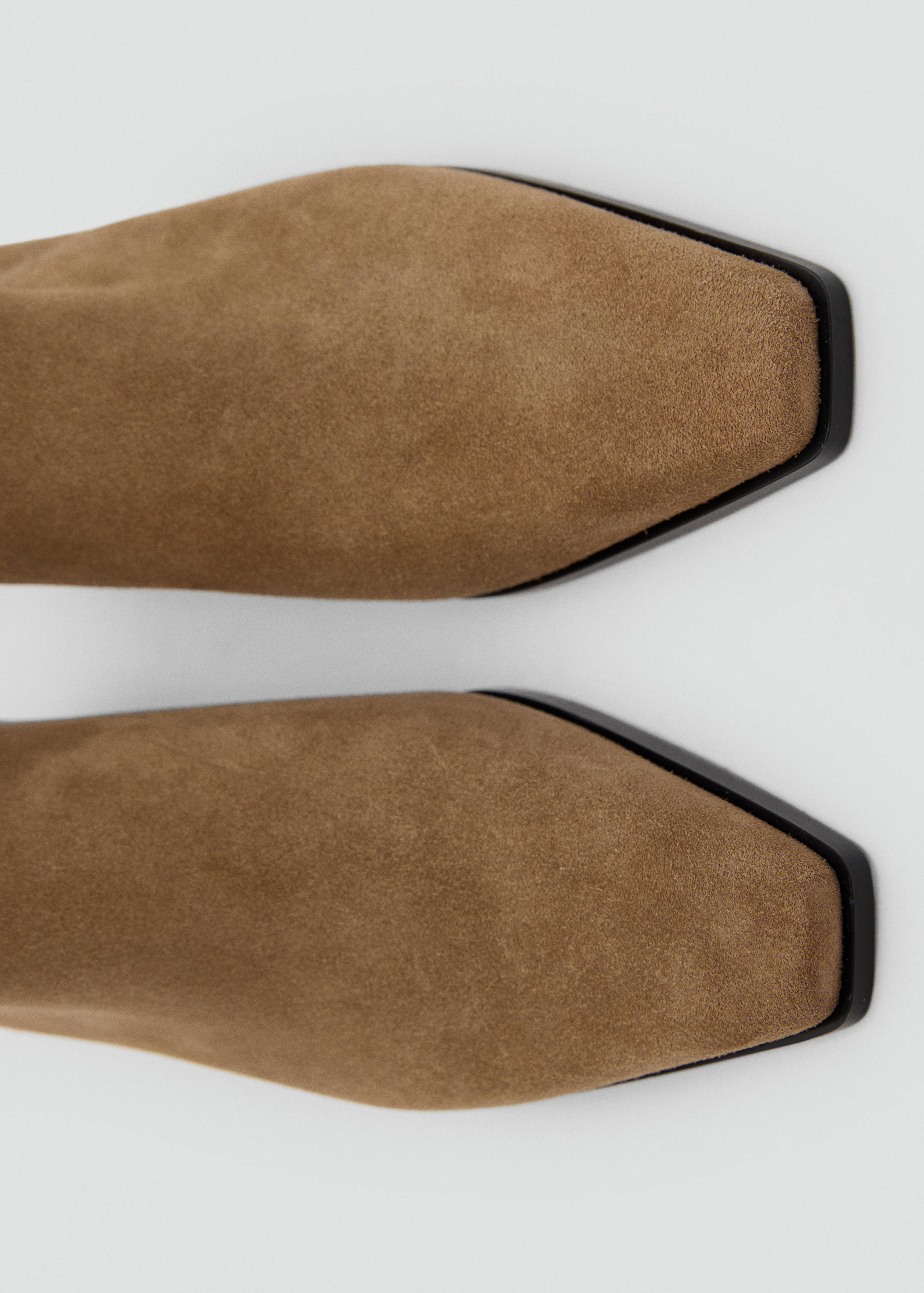 Heel suede ankle boot - Details of the article 2
