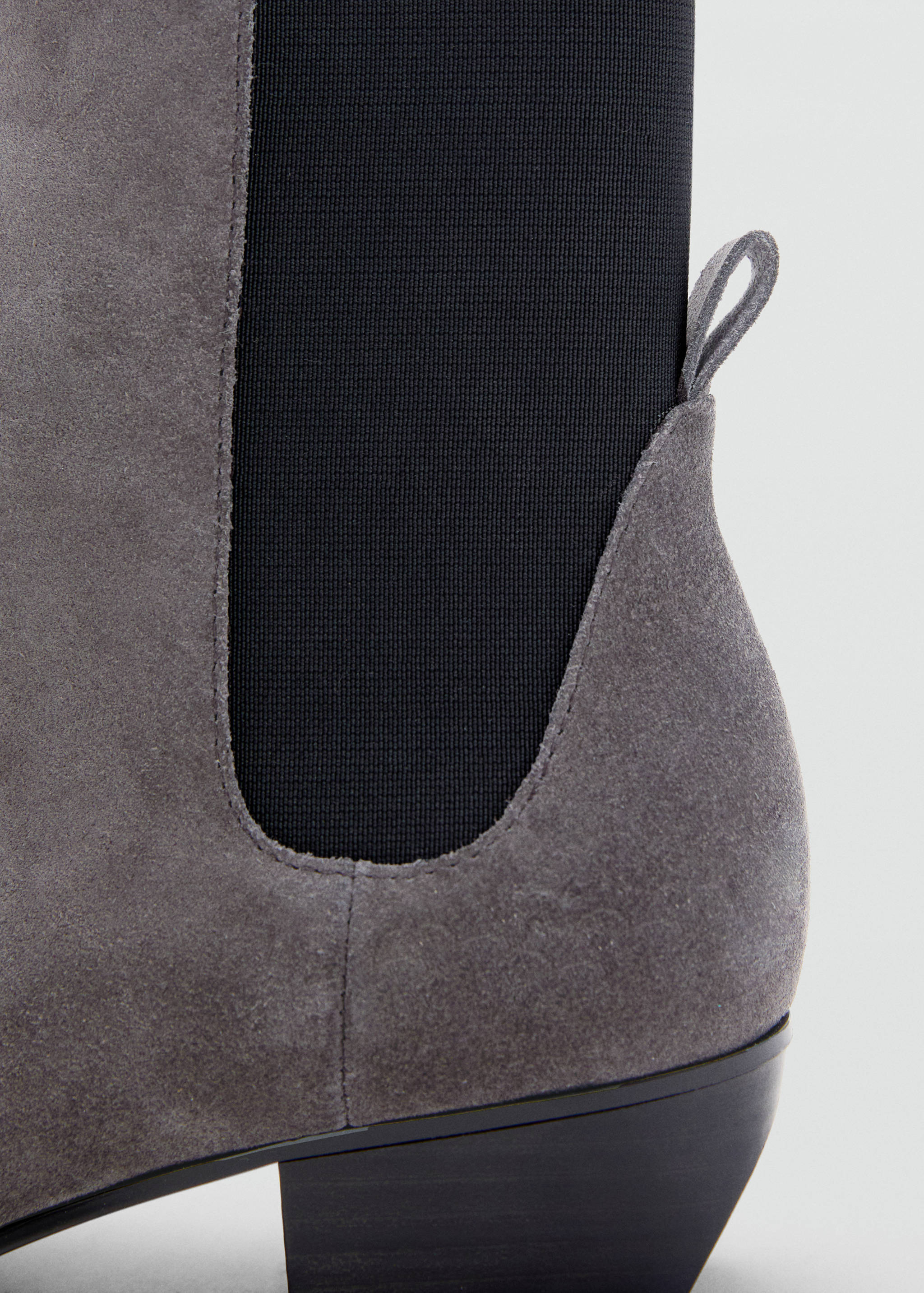 Heel suede ankle boot - Details of the article 1