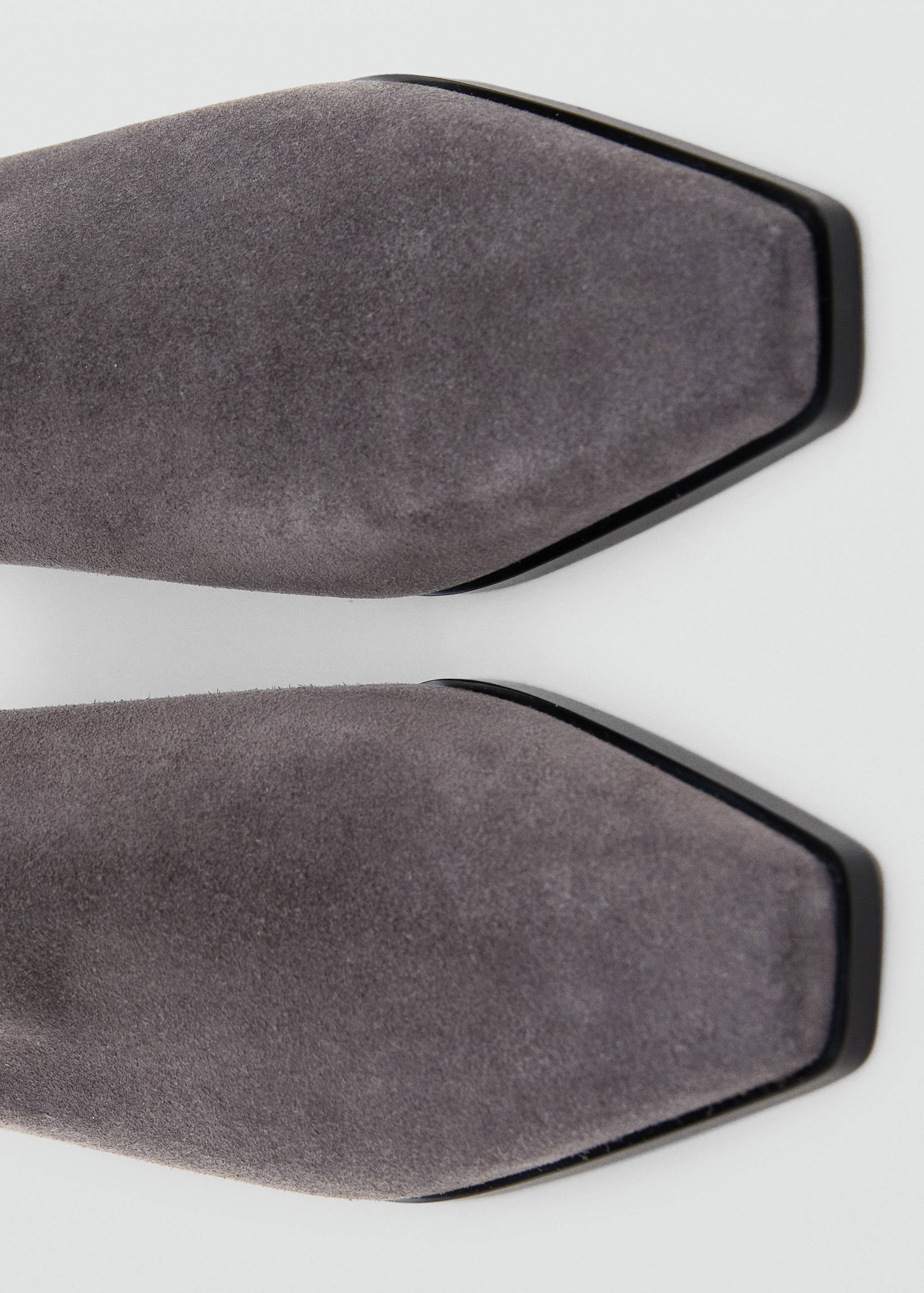 Heel suede ankle boot - Details of the article 2