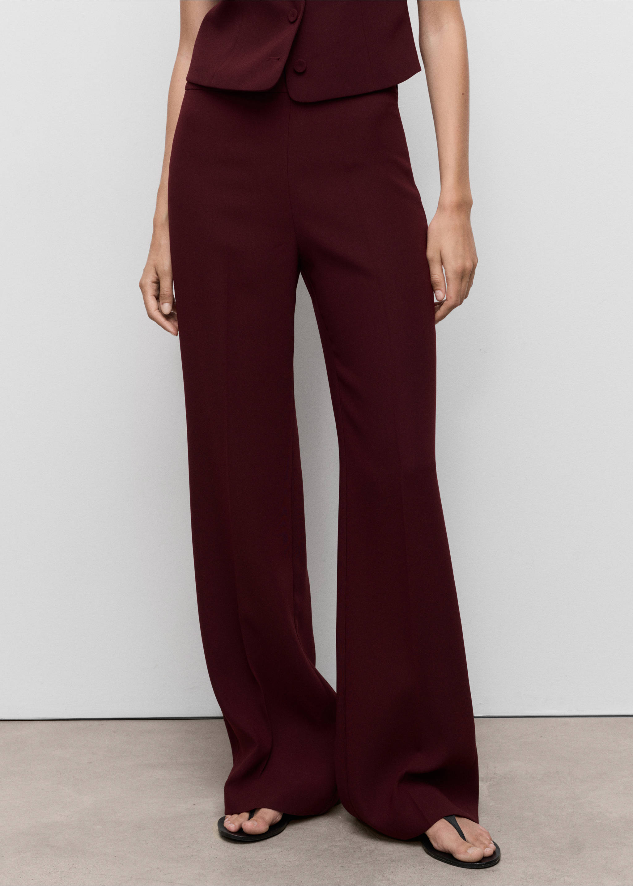 Pantalon de costume droit taille normale - Plan moyen, Grenat. Ref: 17024119-00.