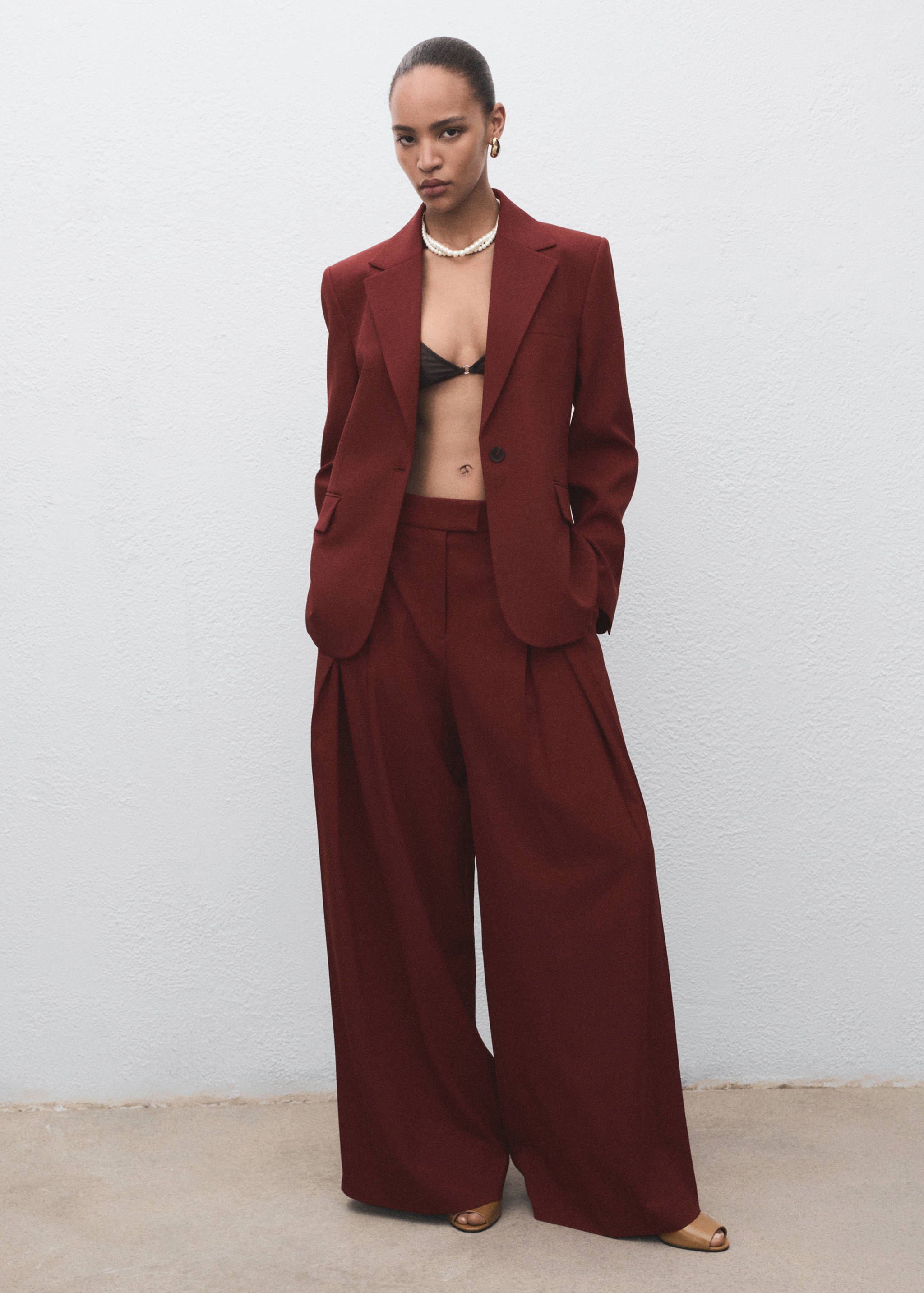Wide leg pleated suit trousers - General plane