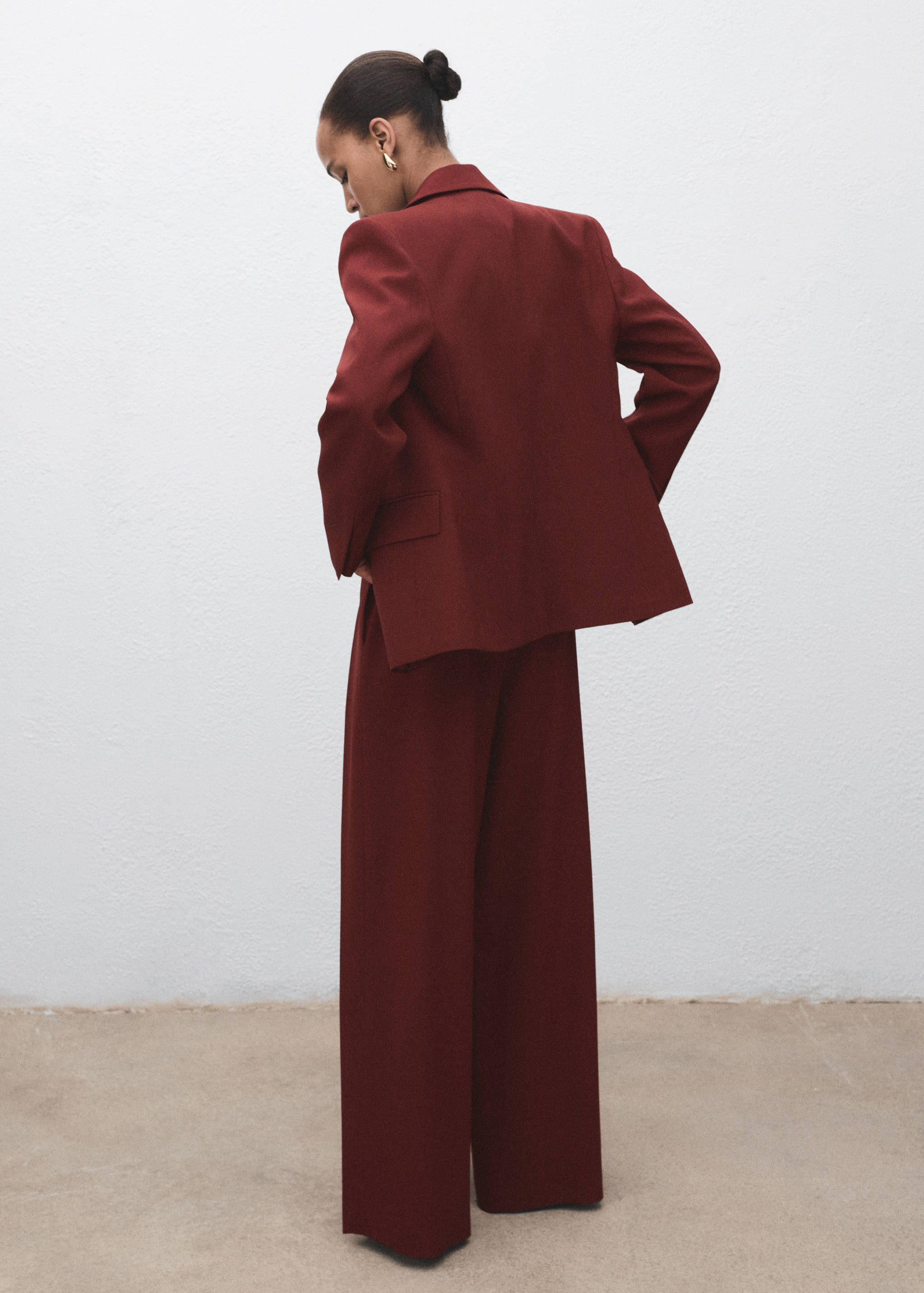 Wide leg pleated suit trousers - Reverse of the article