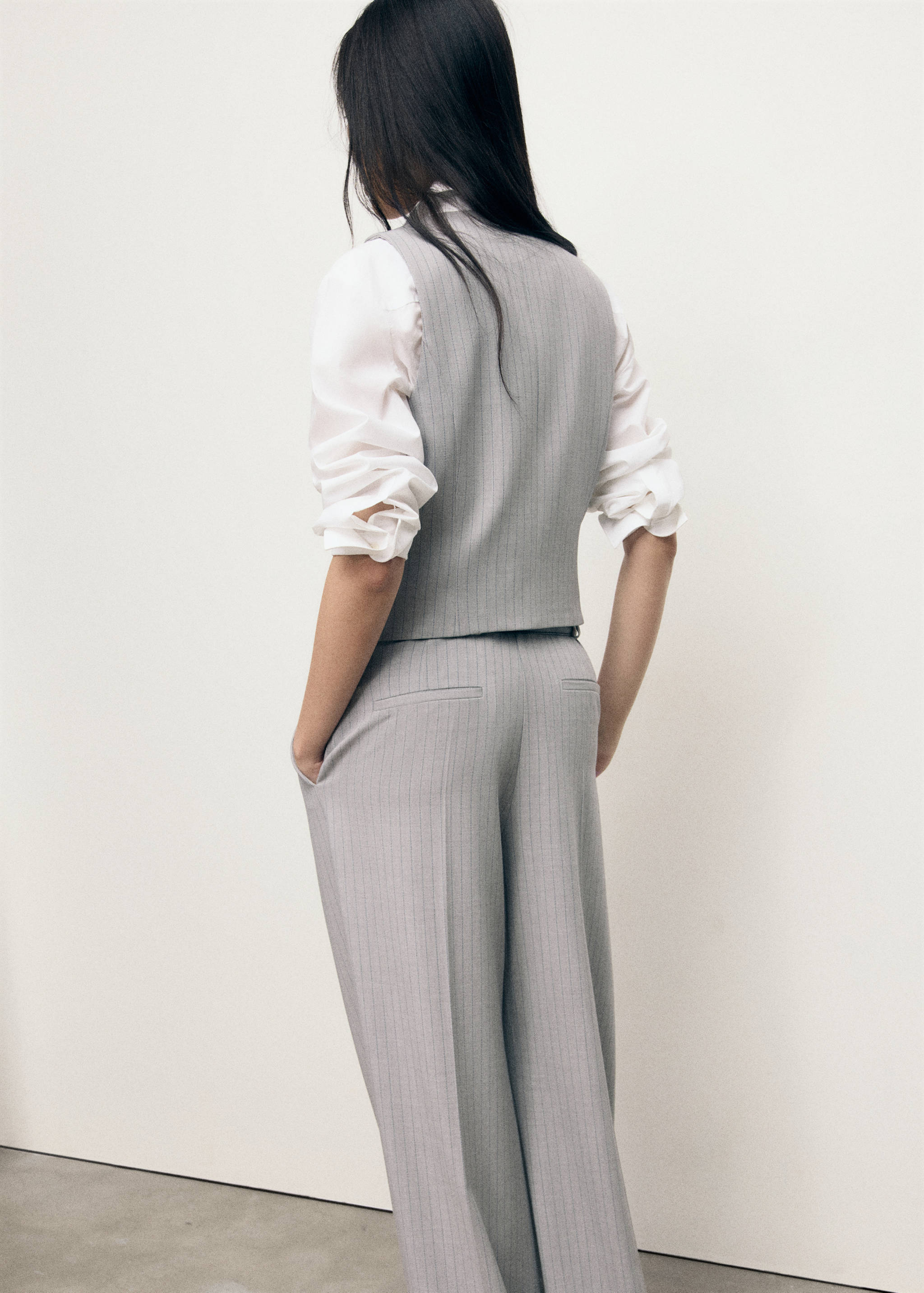 Pinstriped suit waistcoat - Reverse of the article