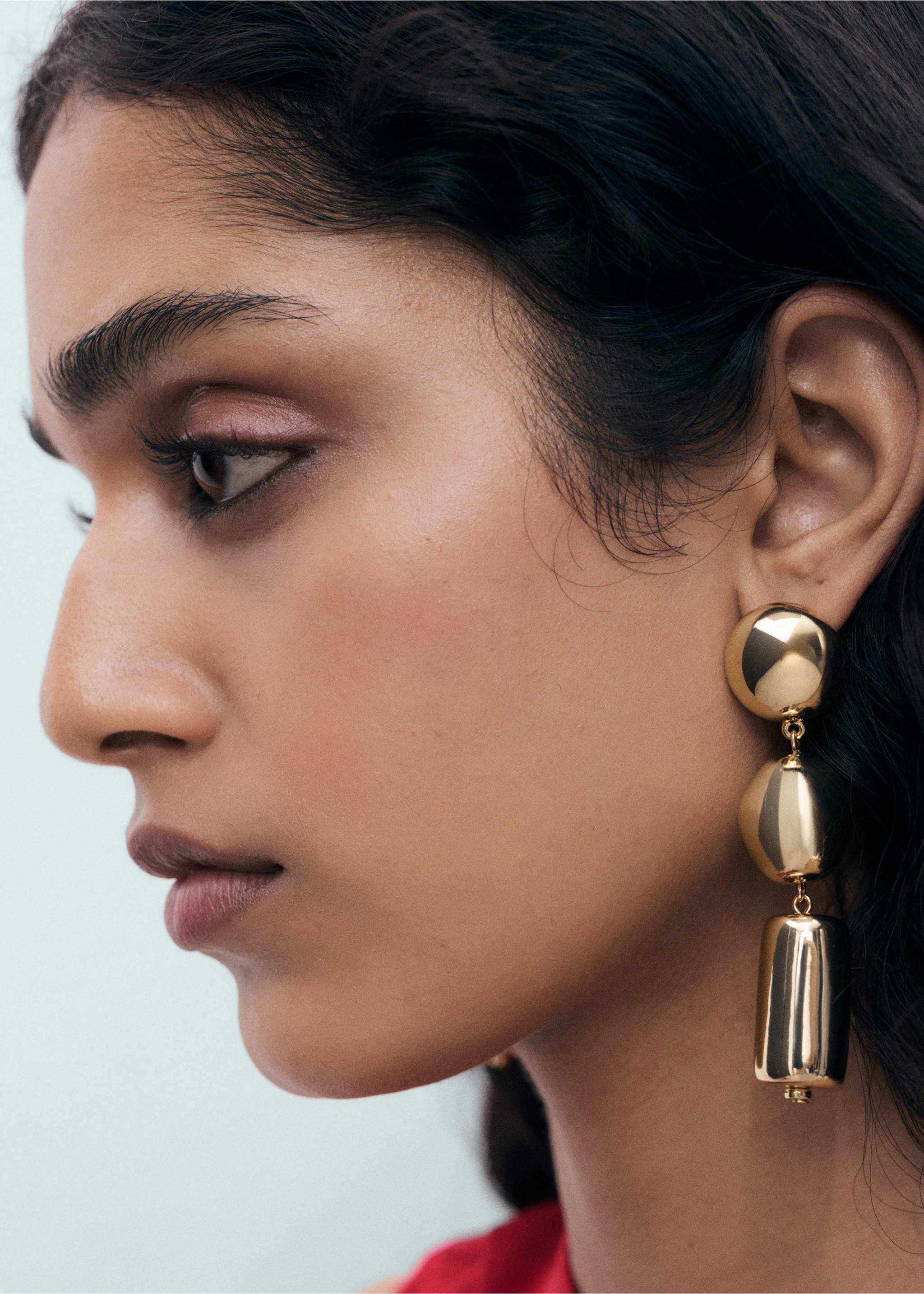 Boucles d'oreilles pendentifs métalliques - Plan général, Or. Ref: 17024129-00.