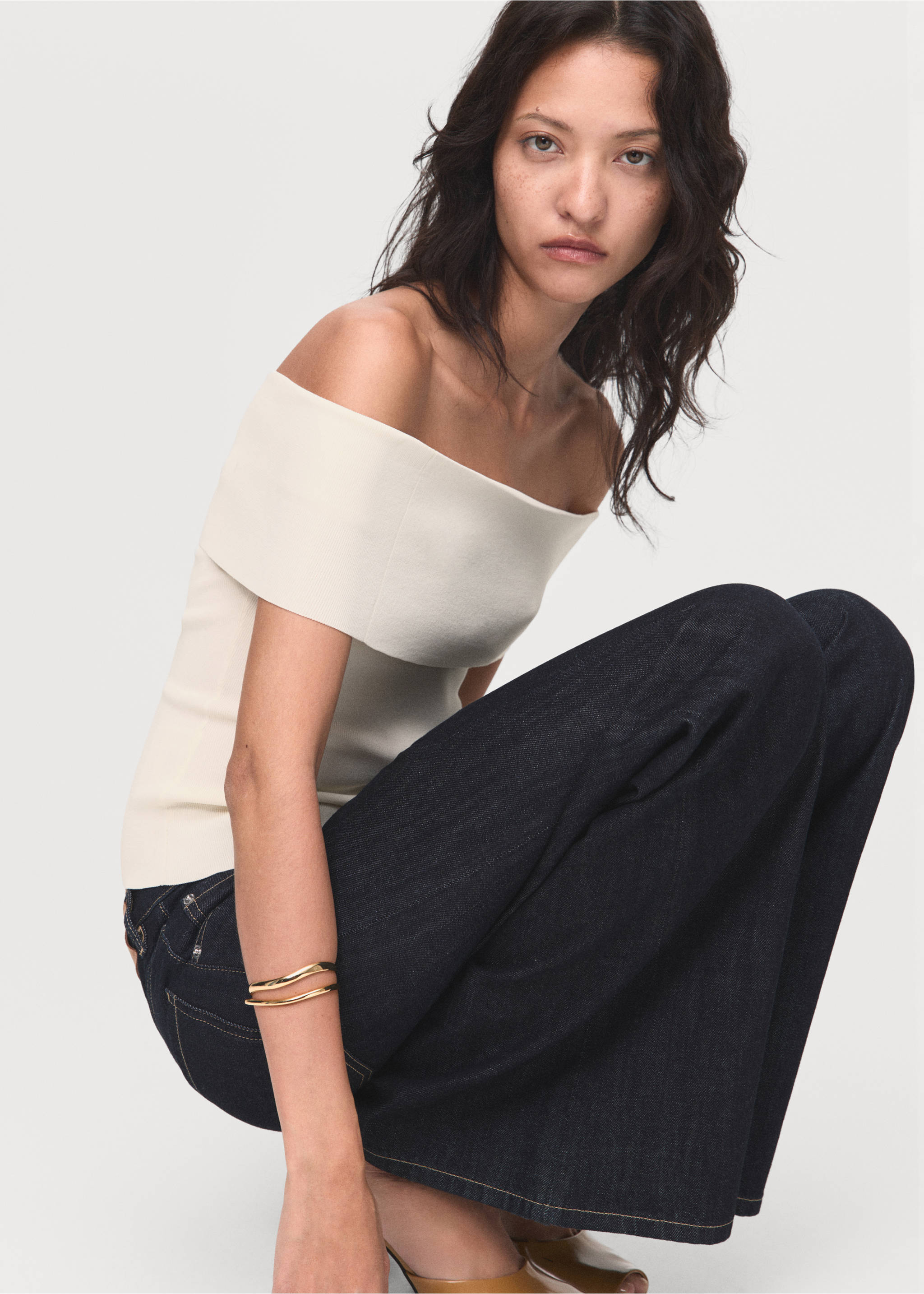 Strapless knitted top - Details of the article 2, Off White. Ref: 17024146-00.