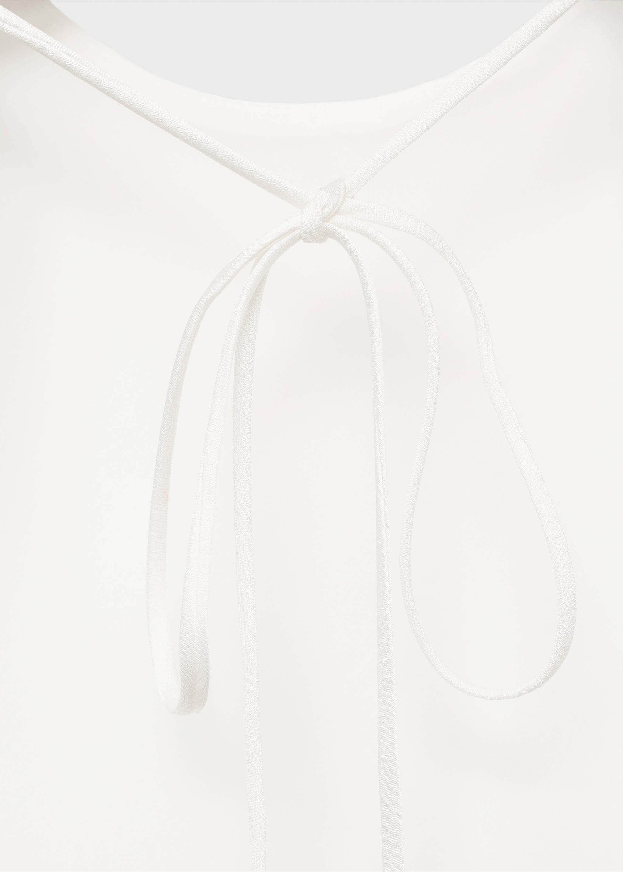 Asymmetrical satin top - Details of the article 8, White. Ref: 17024148-00.