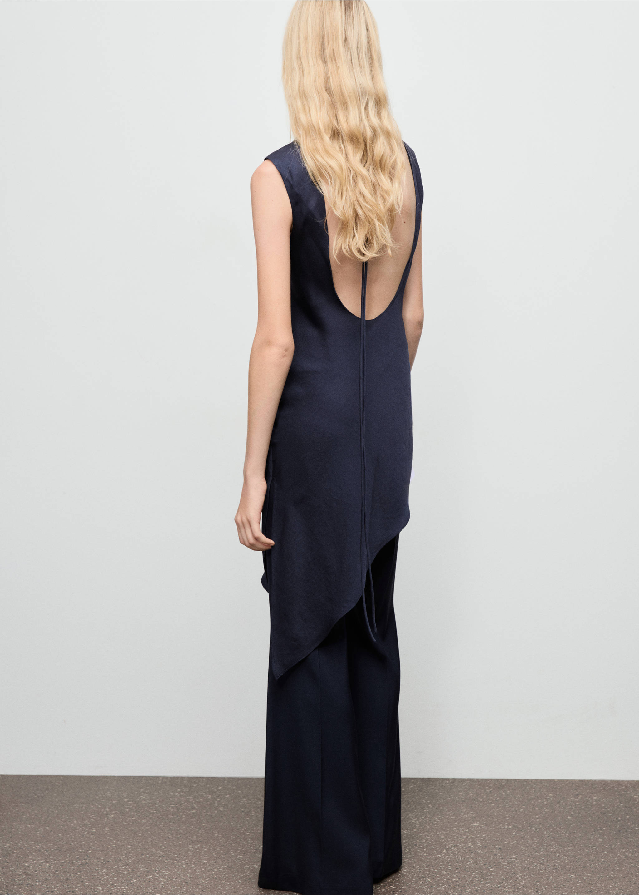 Asymmetrical satin top - Reverse of the article, Navy. Ref: 17024148-00.