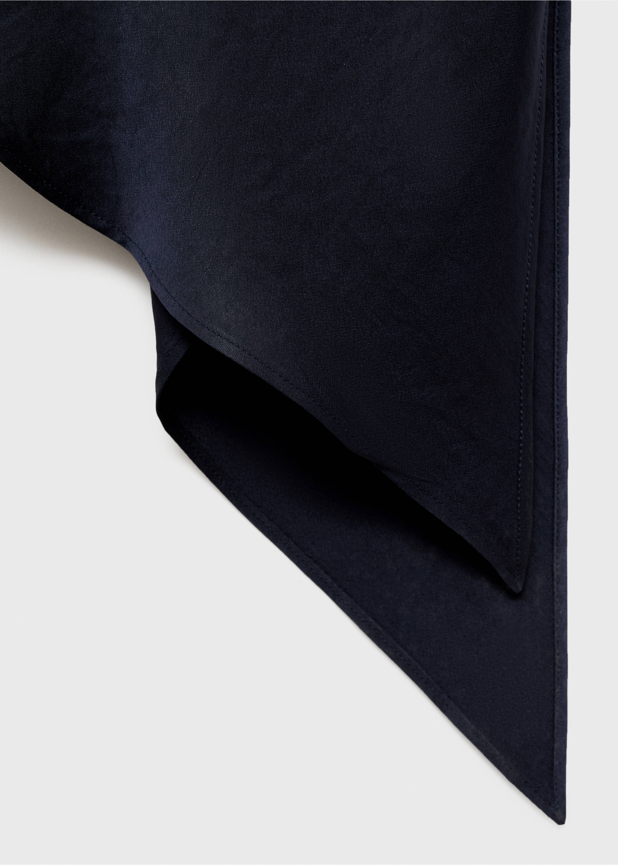 Asymmetrical satin top - Details of the article 8, Navy. Ref: 17024148-00.