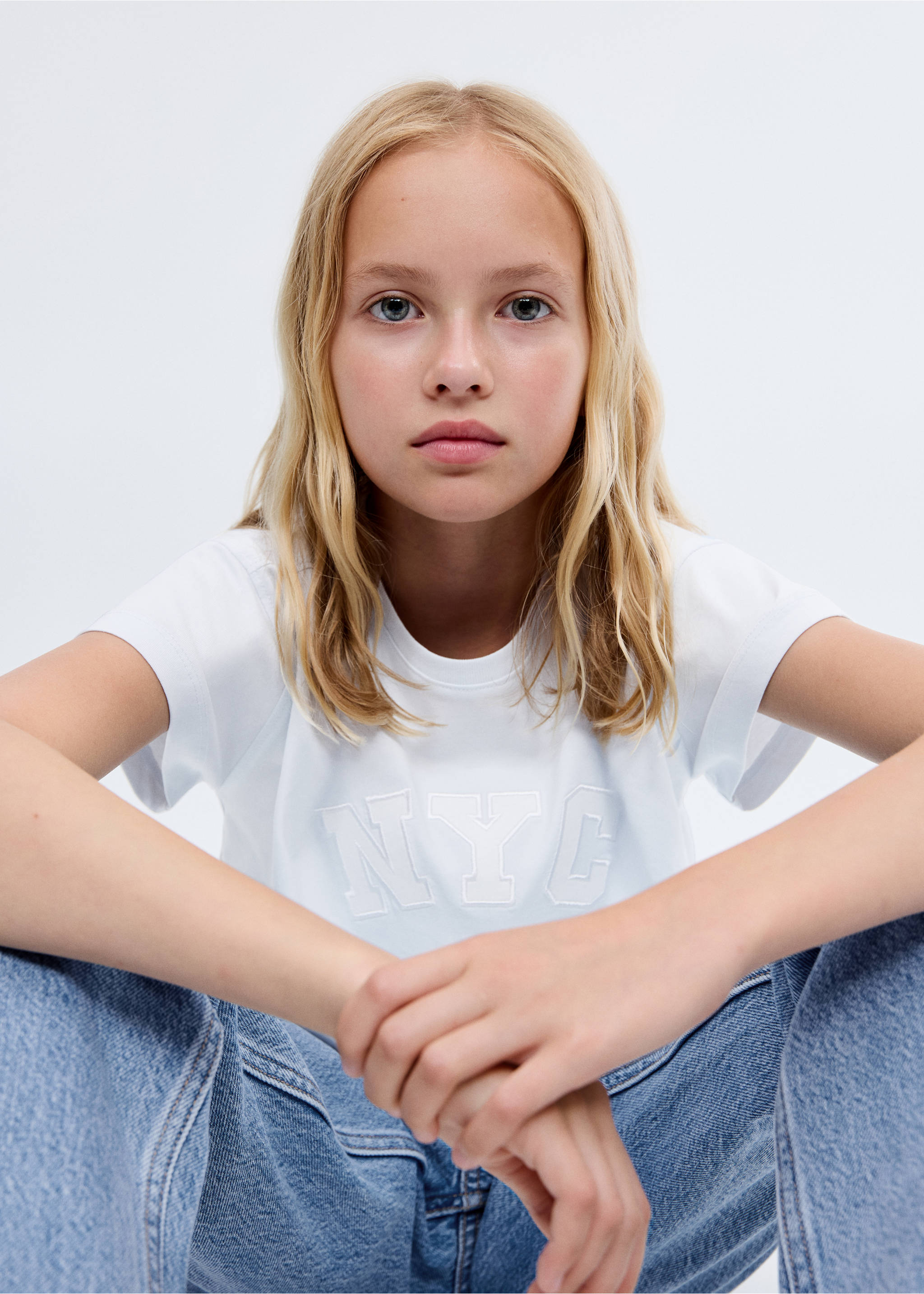 T-shirt manches courtes brodé - Plan moyen, Bleu ciel. Ref: 17024422-00.