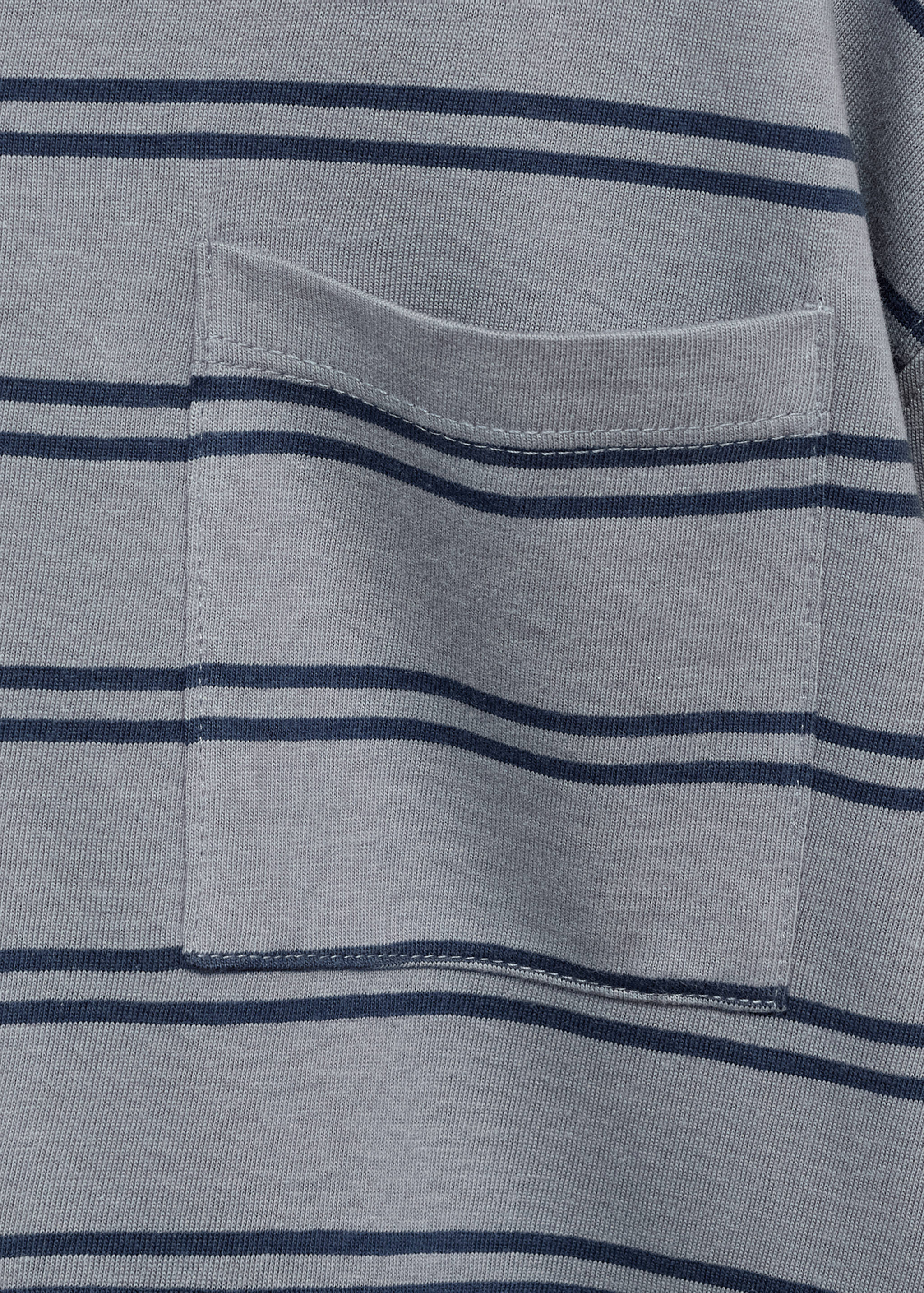 Camiseta rayas bolsillo - Detalle del artículo 8