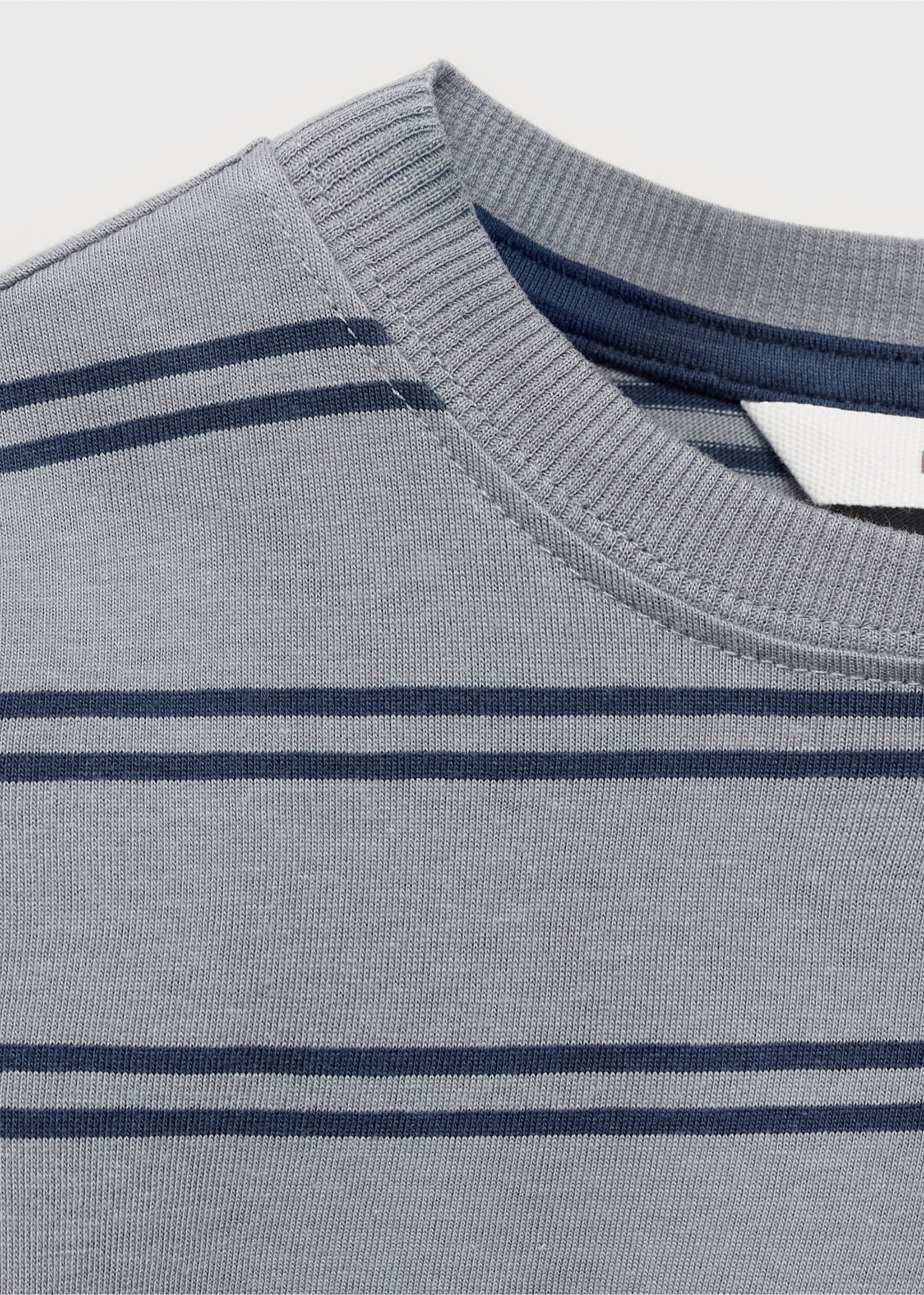Camiseta rayas bolsillo - Detalle del artículo 0, Gris. Ref: 17024428-00.