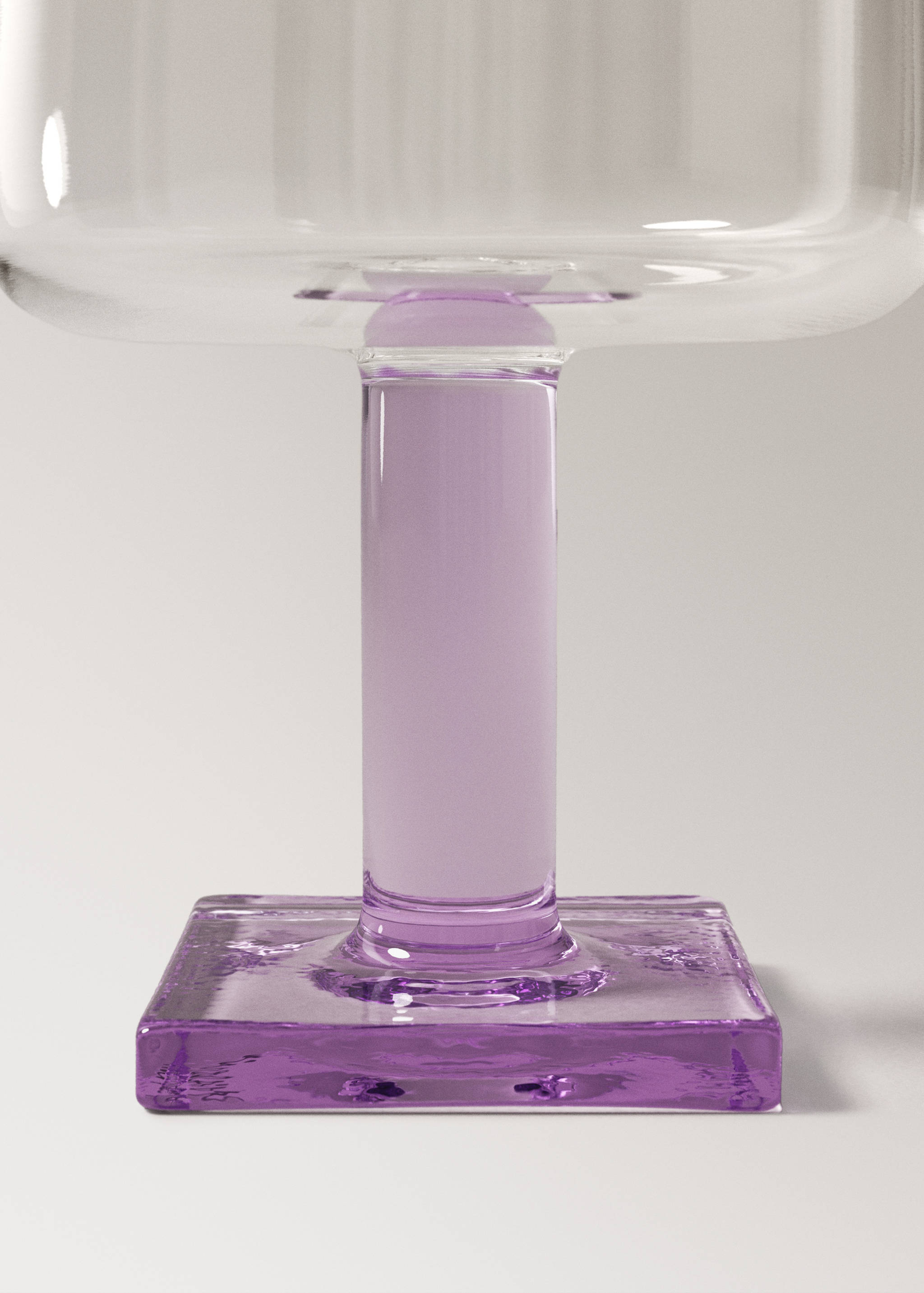 Borosilicate stem glass with coloured base - Details of the article 1