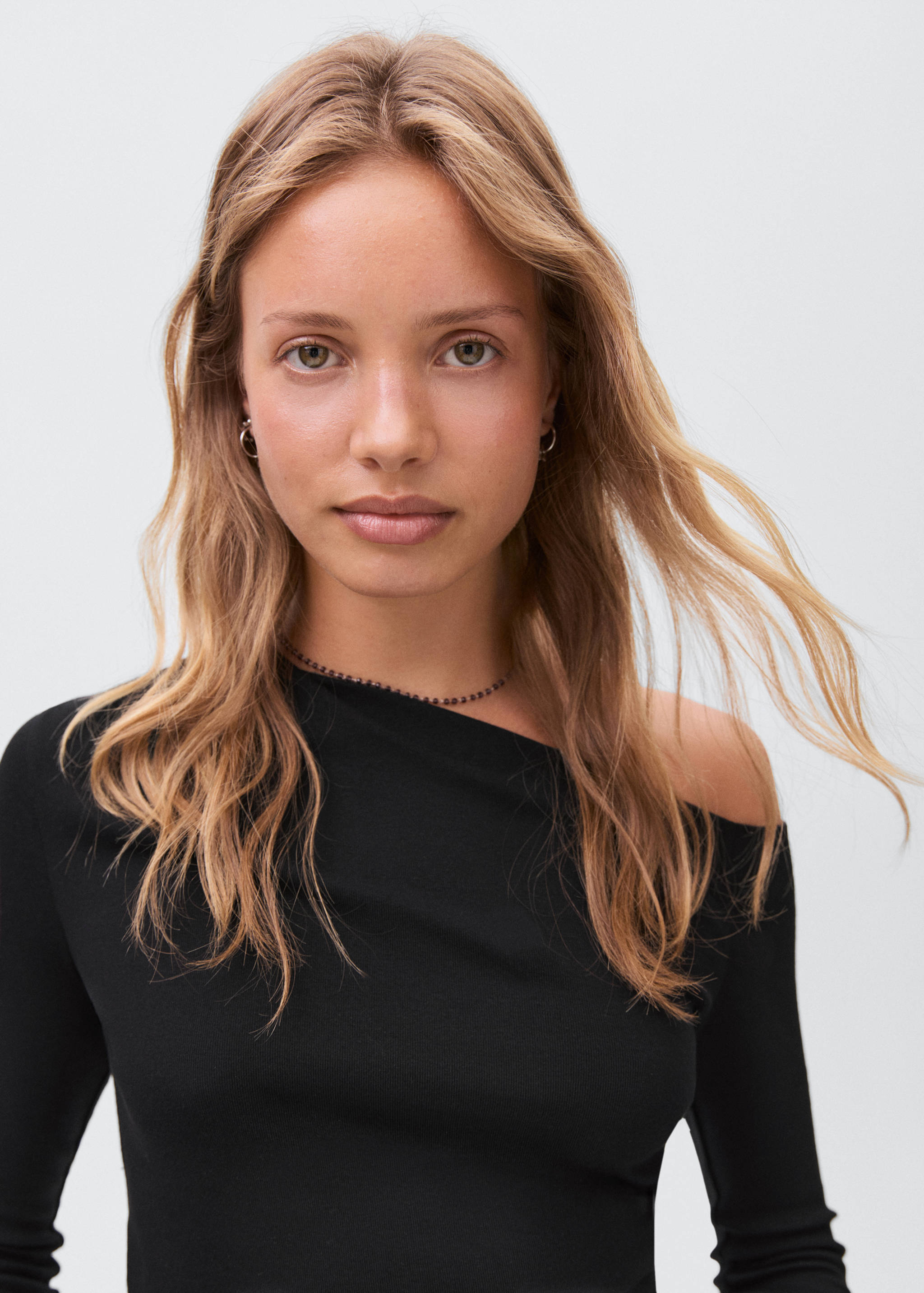 Asymmetric cotton T-shirt - Details of the article 1