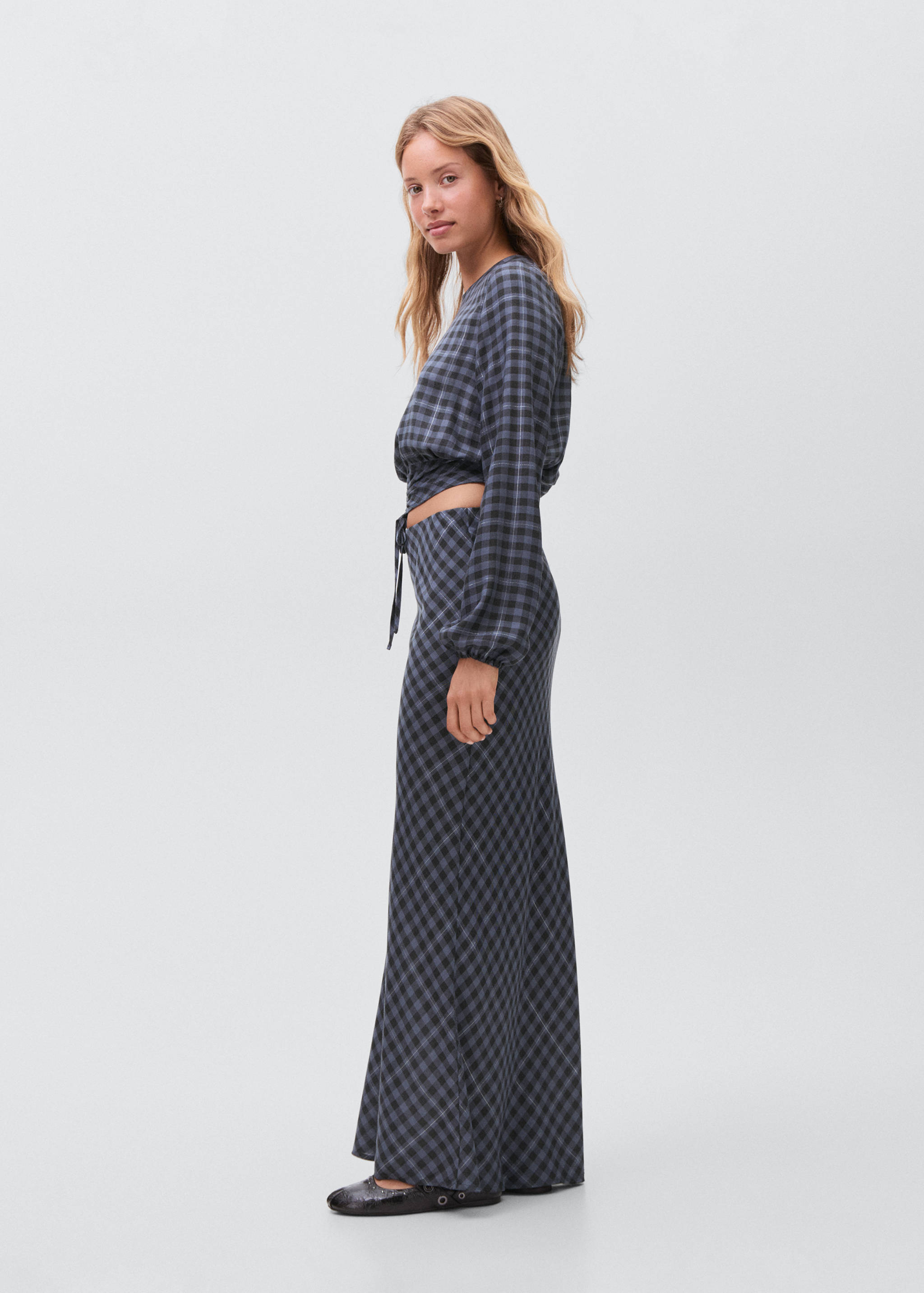 Checked long skirt - Details of the article 2