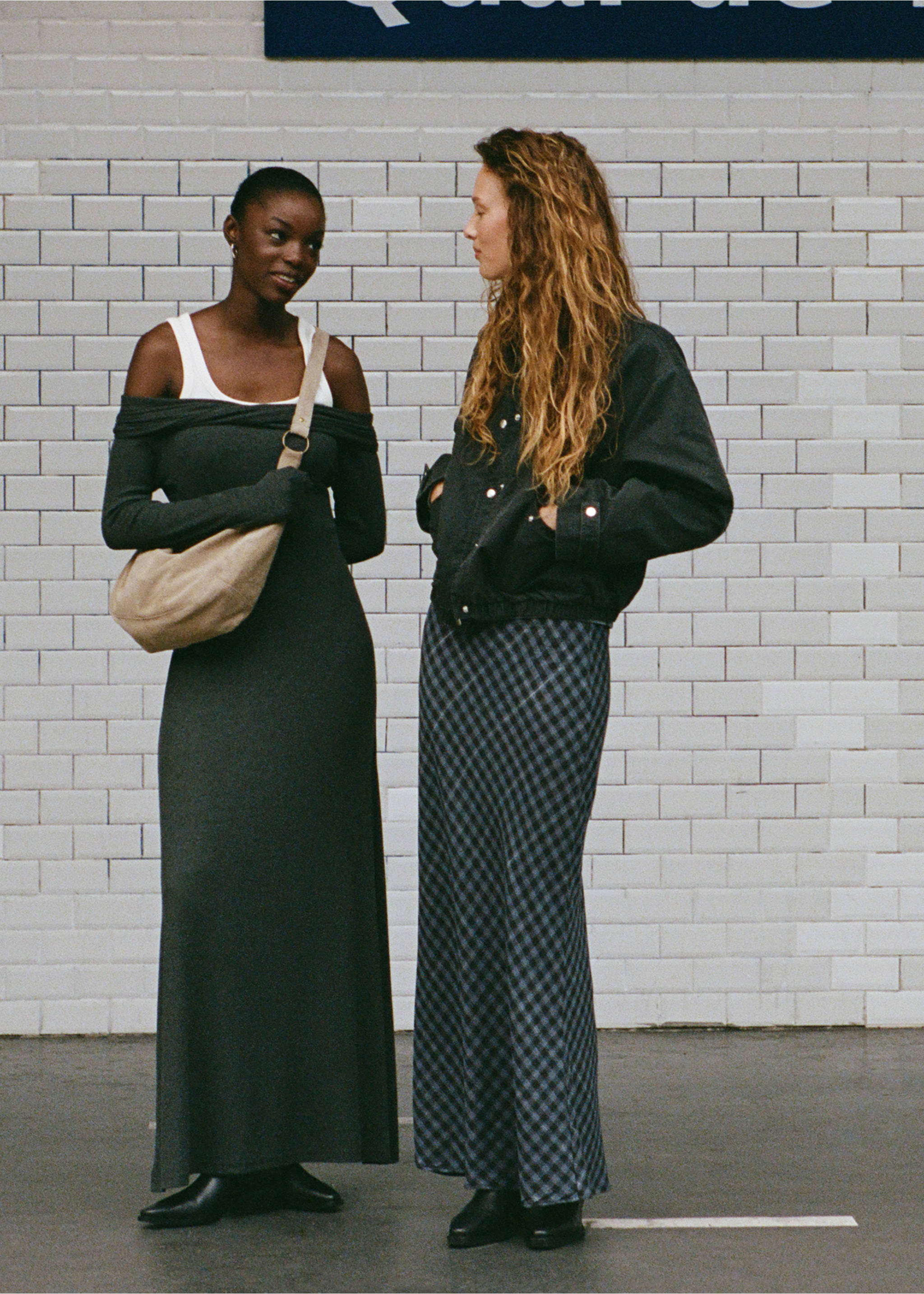 Checked long skirt - Details of the article 5, Grey. Ref: 17024779-00.
