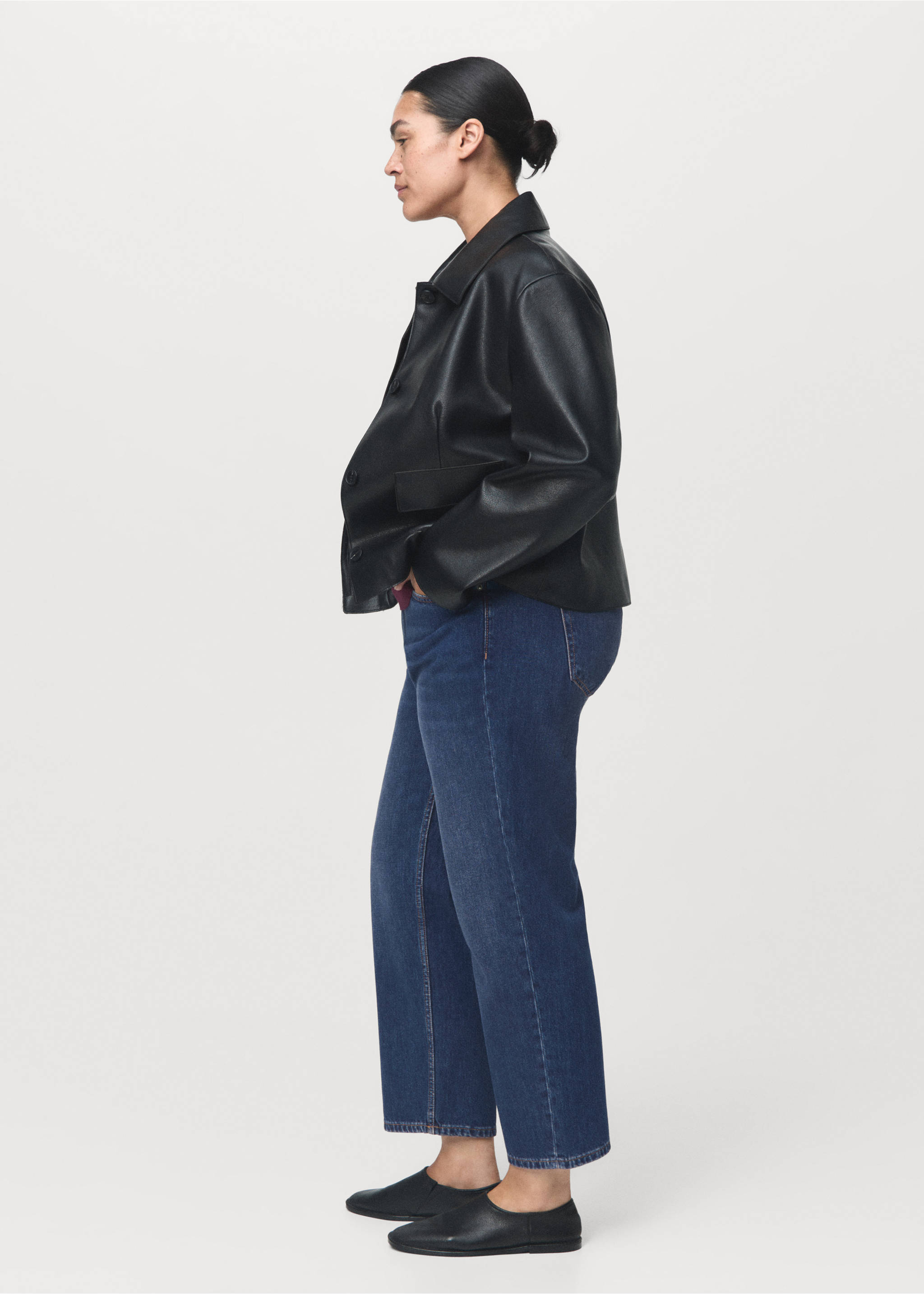 Mid-rise straight jeans - Details of the article 6, Dark Blue. Ref: 17024789-00.