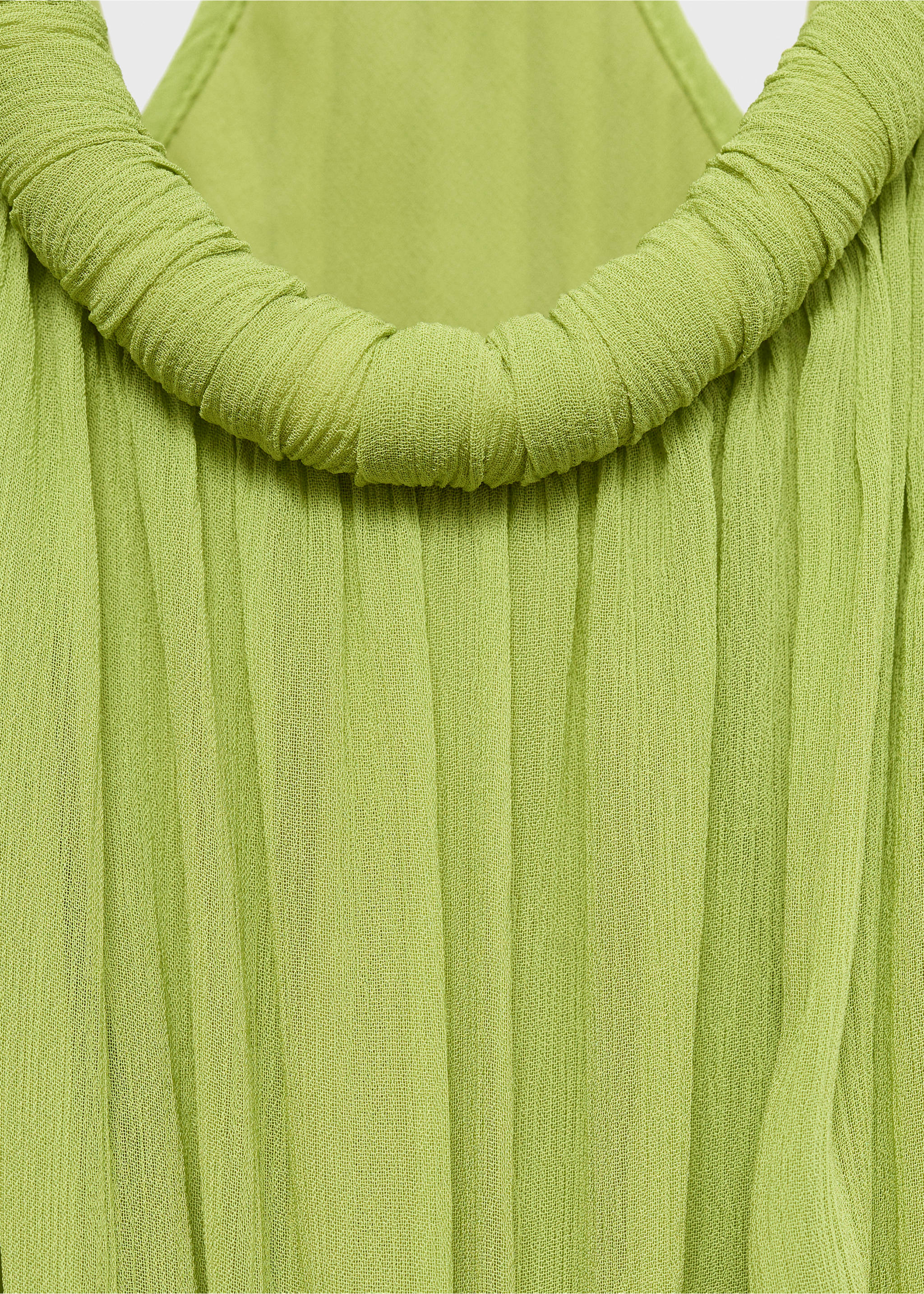 Oversized pleated dress - Details of the article 8, Green. Ref: 17024791-00.