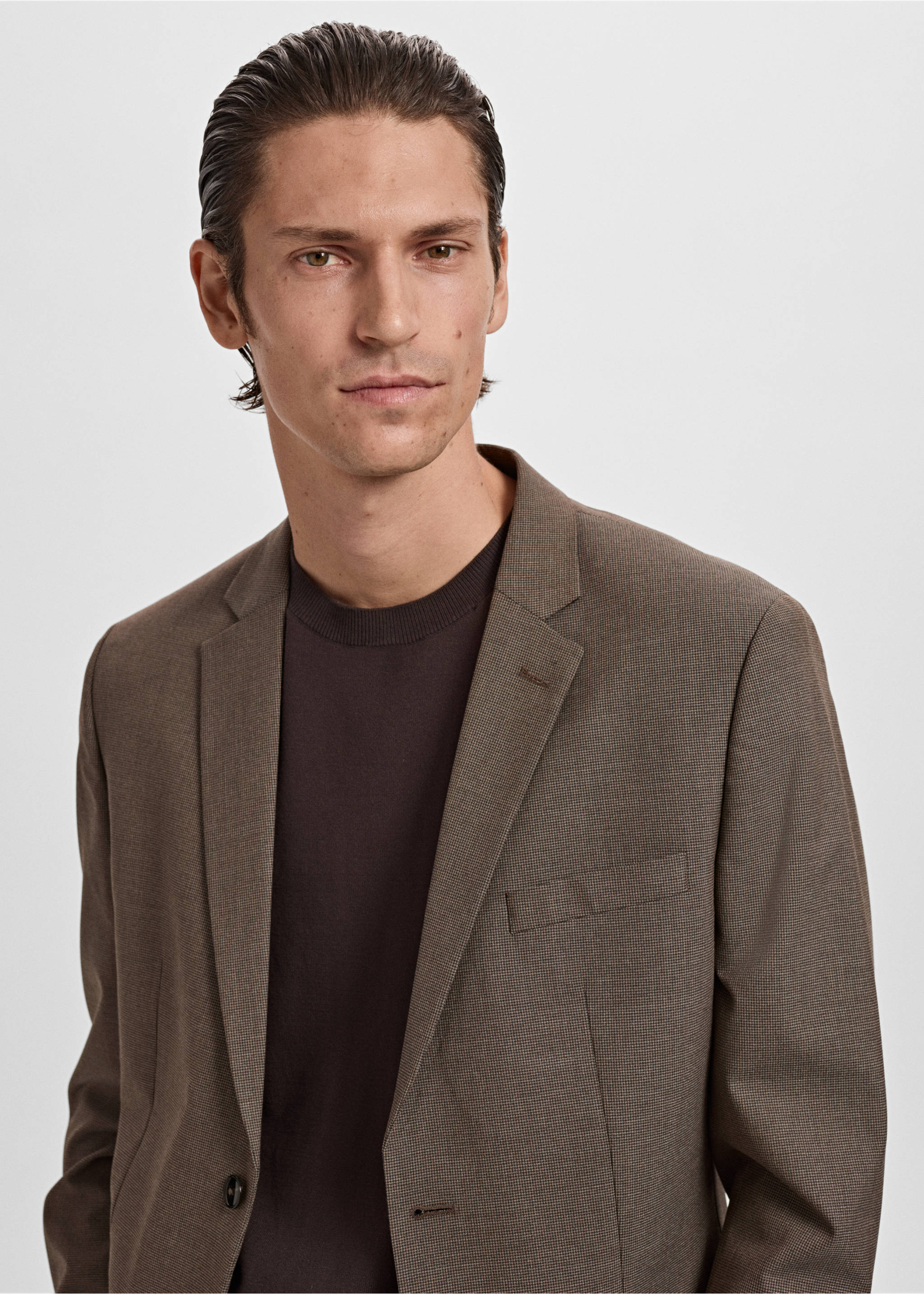 Super Slim Fit-Anzugsakko aus Stretchgewebe - Detail des Artikels 1, Braun. Ref: 17025153-00.