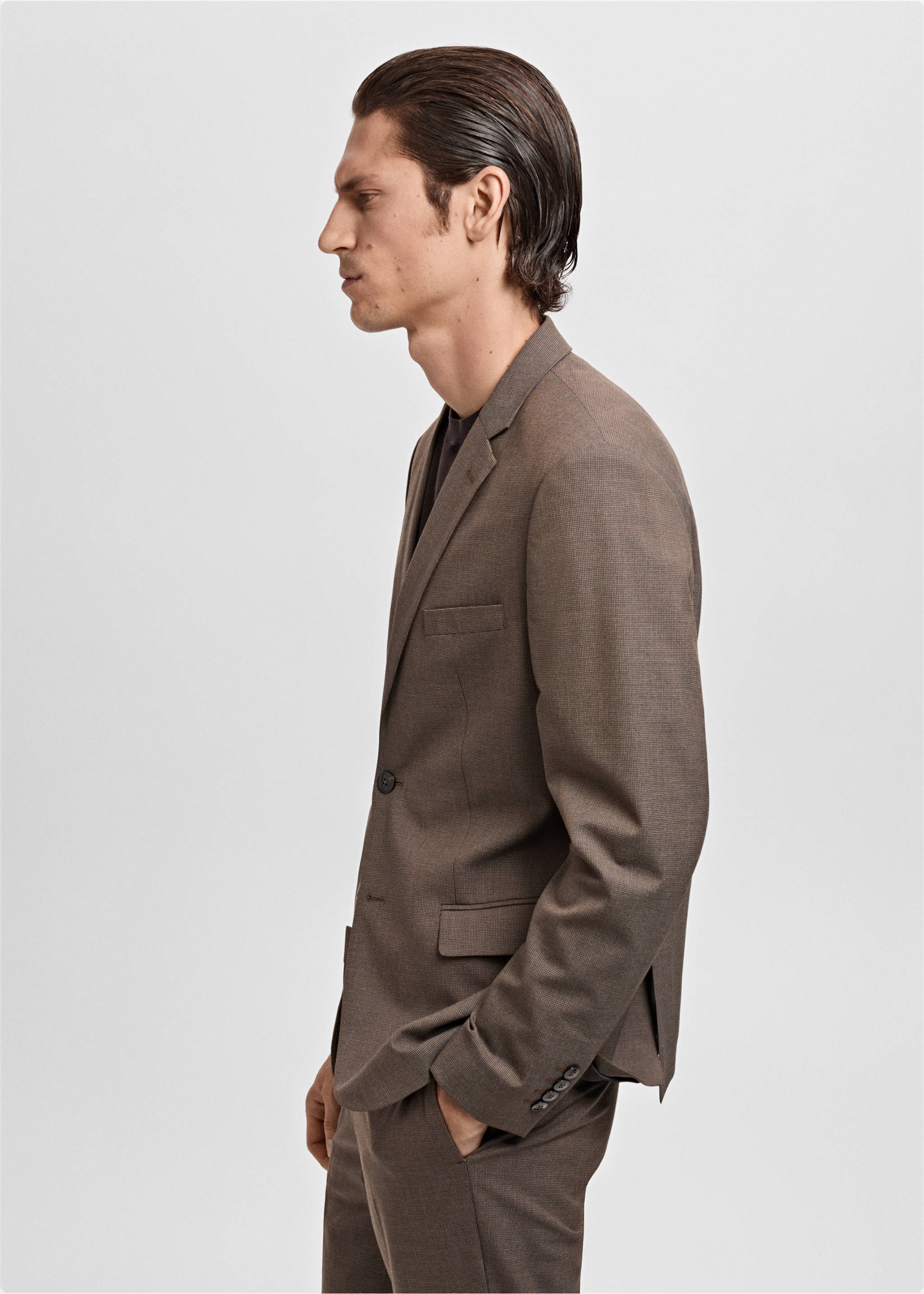 Super Slim Fit-Anzugsakko aus Stretchgewebe - Detail des Artikels 2, Braun. Ref: 17025153-00.